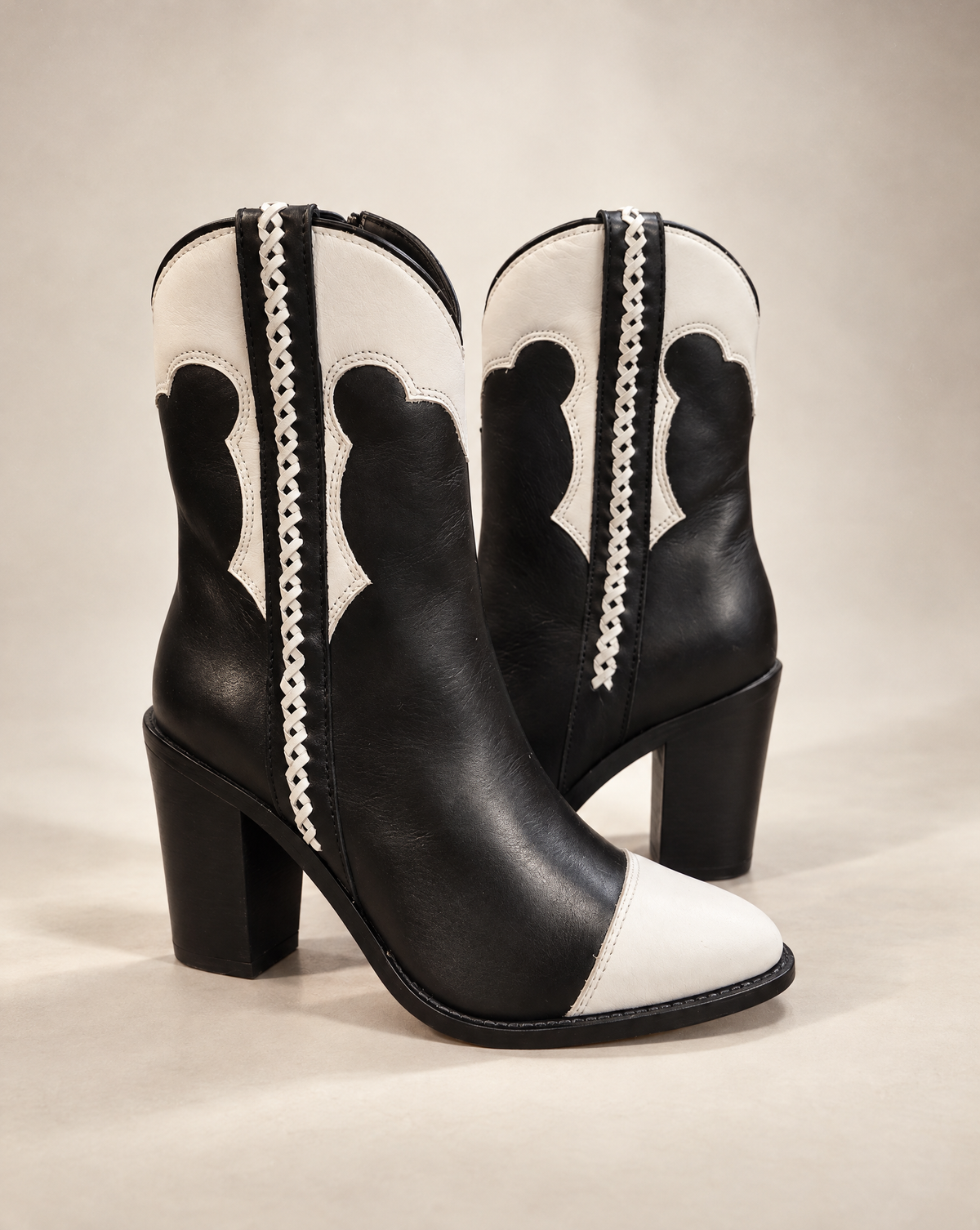 Lucchese Black & White Western Heel Boot – Size 6.5