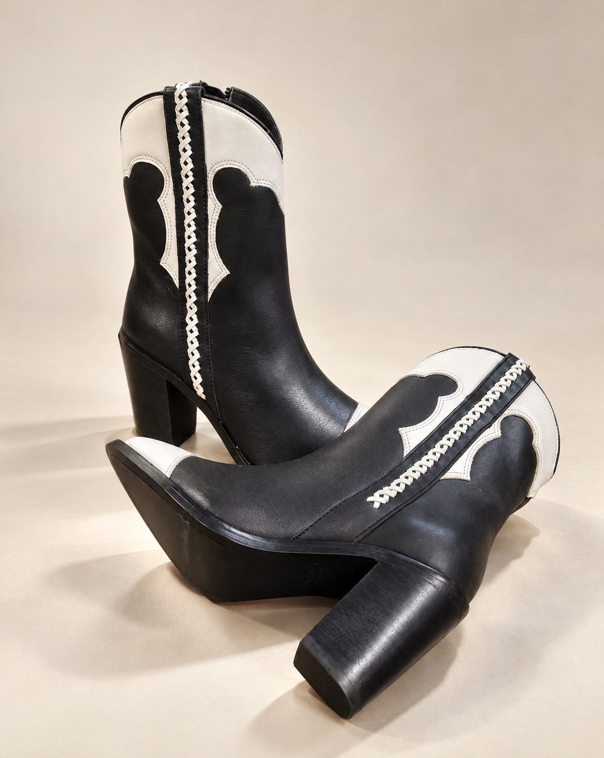 Lucchese Black & White Western Heel Boot – Size 6.5