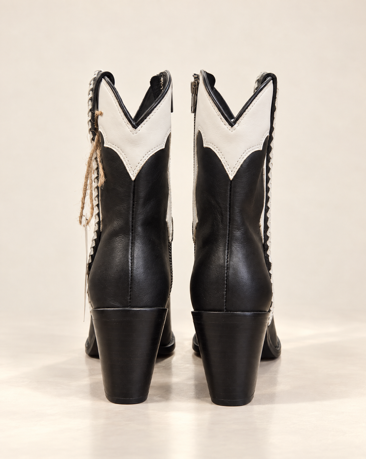 Lucchese Black & White Western Heel Boot – Size 6.5