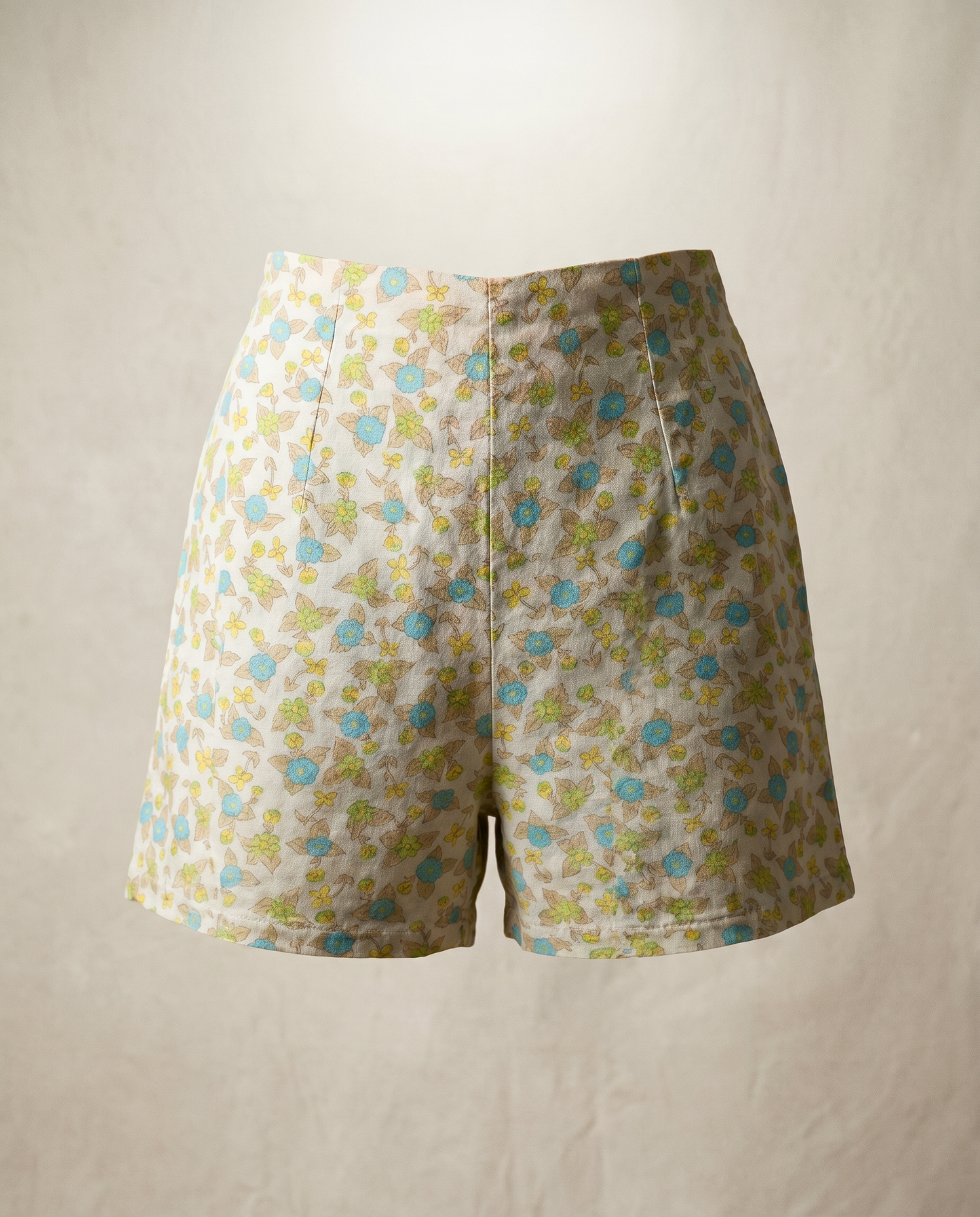 Vintage Floral High-Waisted Cotton Shorts – 28" Waist