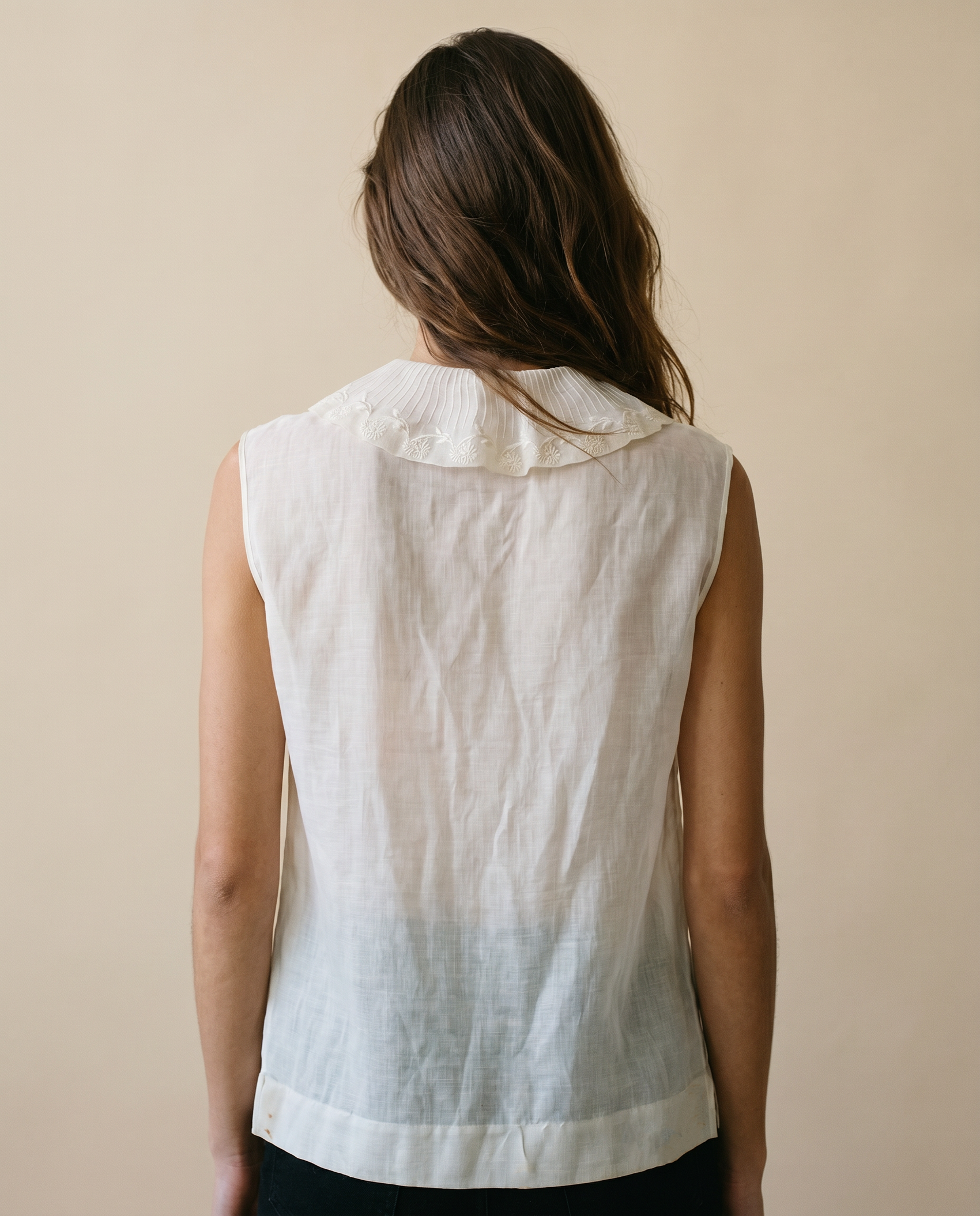 Vintage Ivory Lace & Pintuck Sleeveless Blouse – Peter Pan Collar - S
