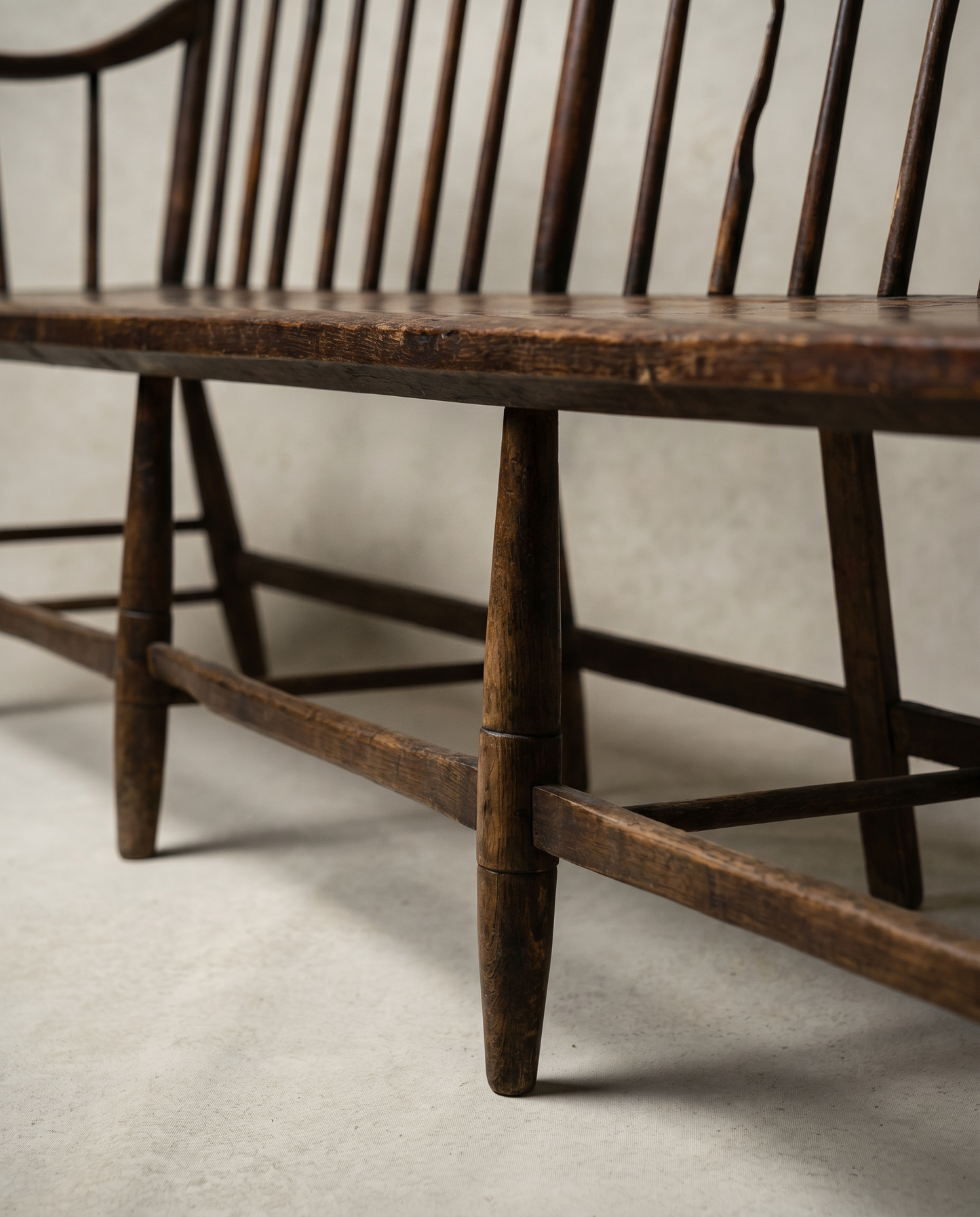 Antique Early American Windsor Settle Bench