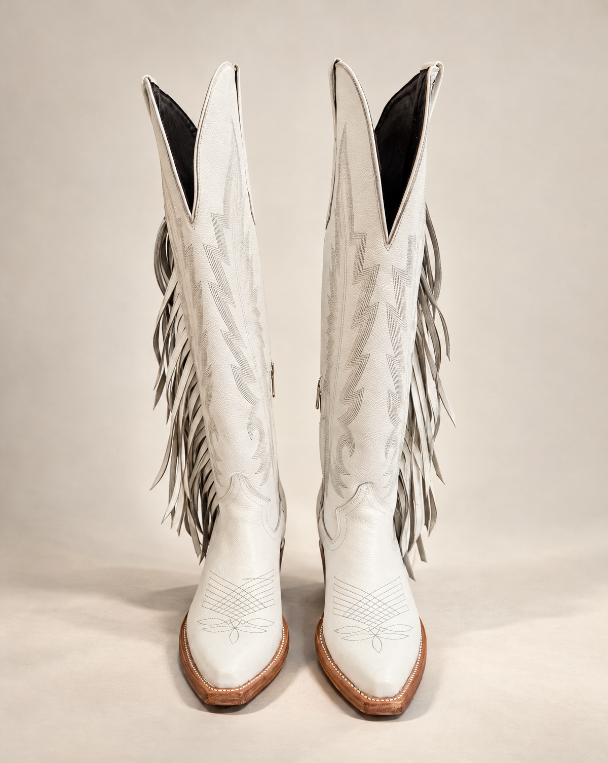 Rock’em White Fringe Western Boots – Size 7