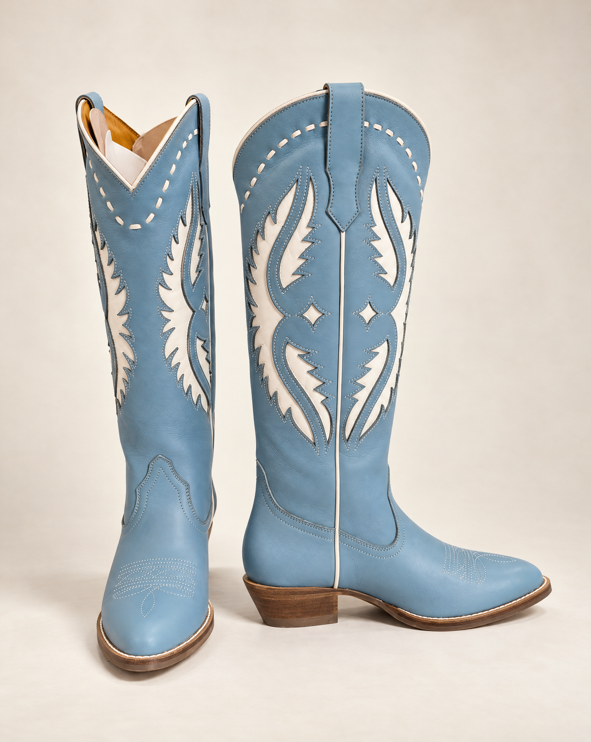 Cavender’s Western Boots – Women’s Size 6