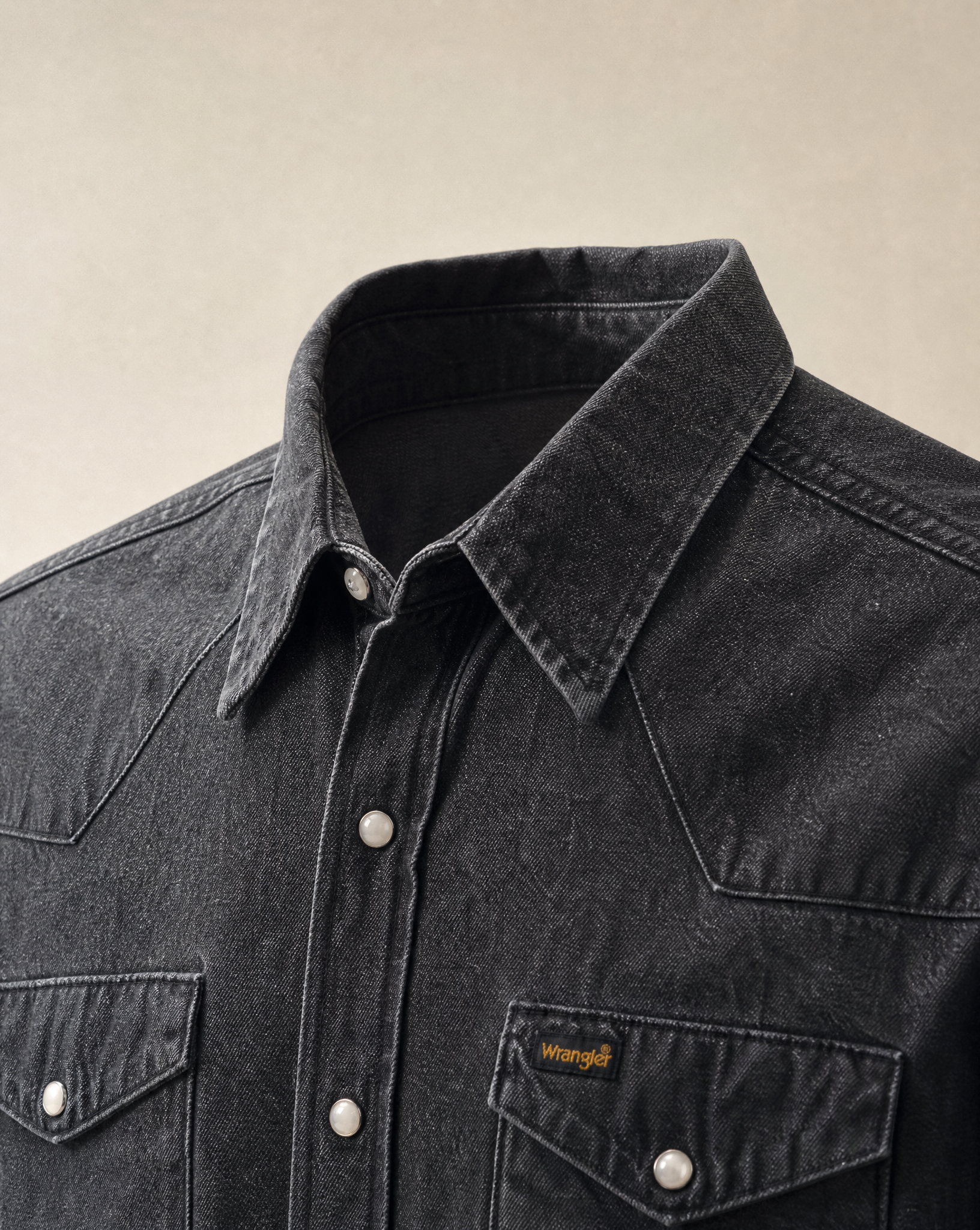 Wrangler Black Denim Western Snap Shirt – Size 17-36 X-Long Tails