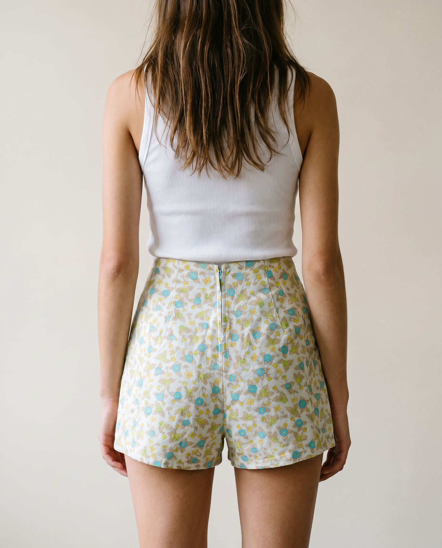 Vintage Floral High-Waisted Cotton Shorts – 28" Waist
