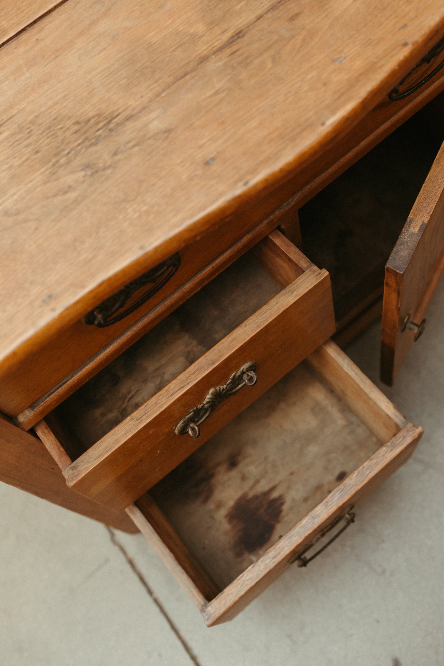 Antique Oak Sideboard / Washstand
