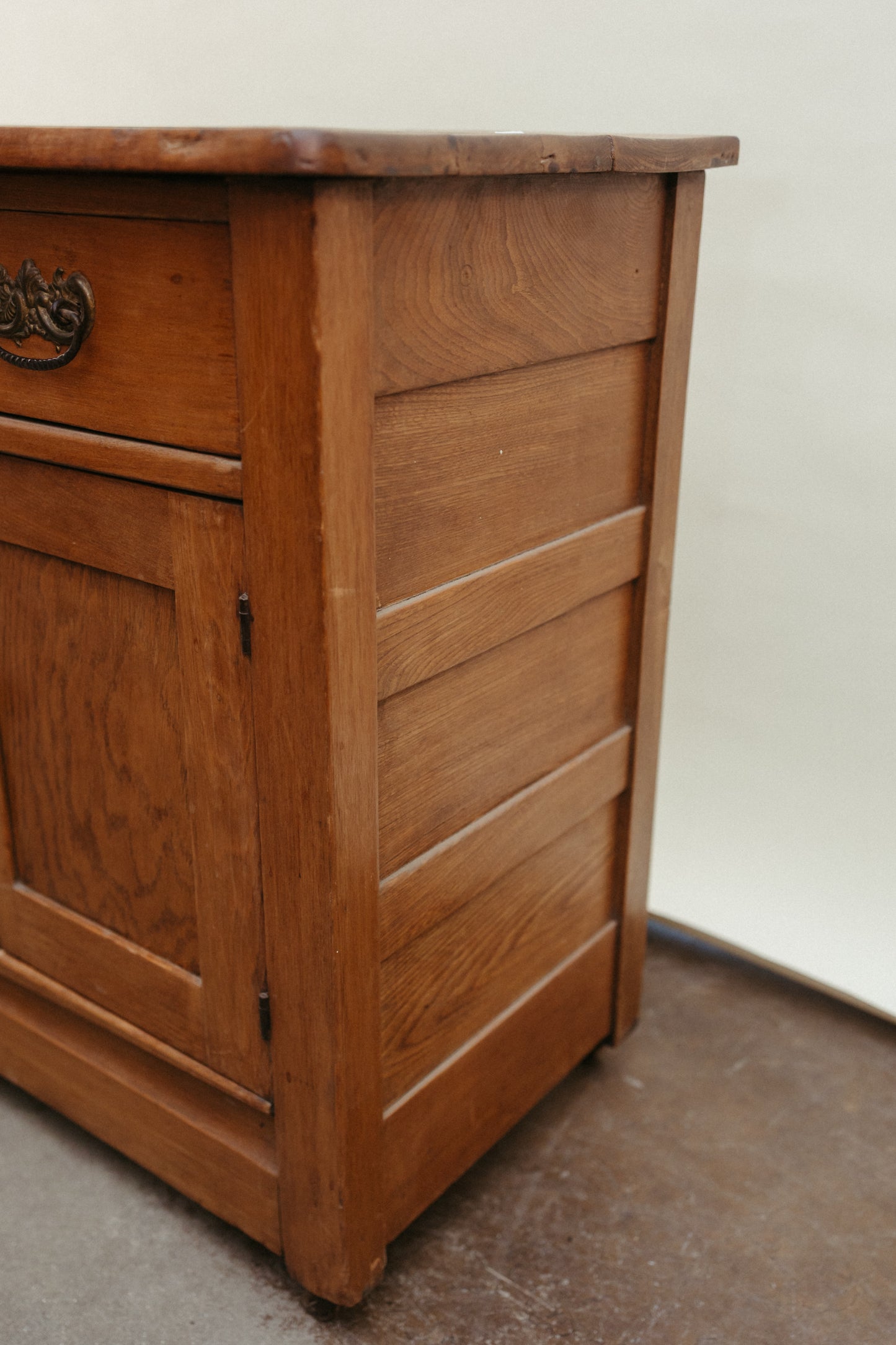Antique Oak Sideboard / Washstand