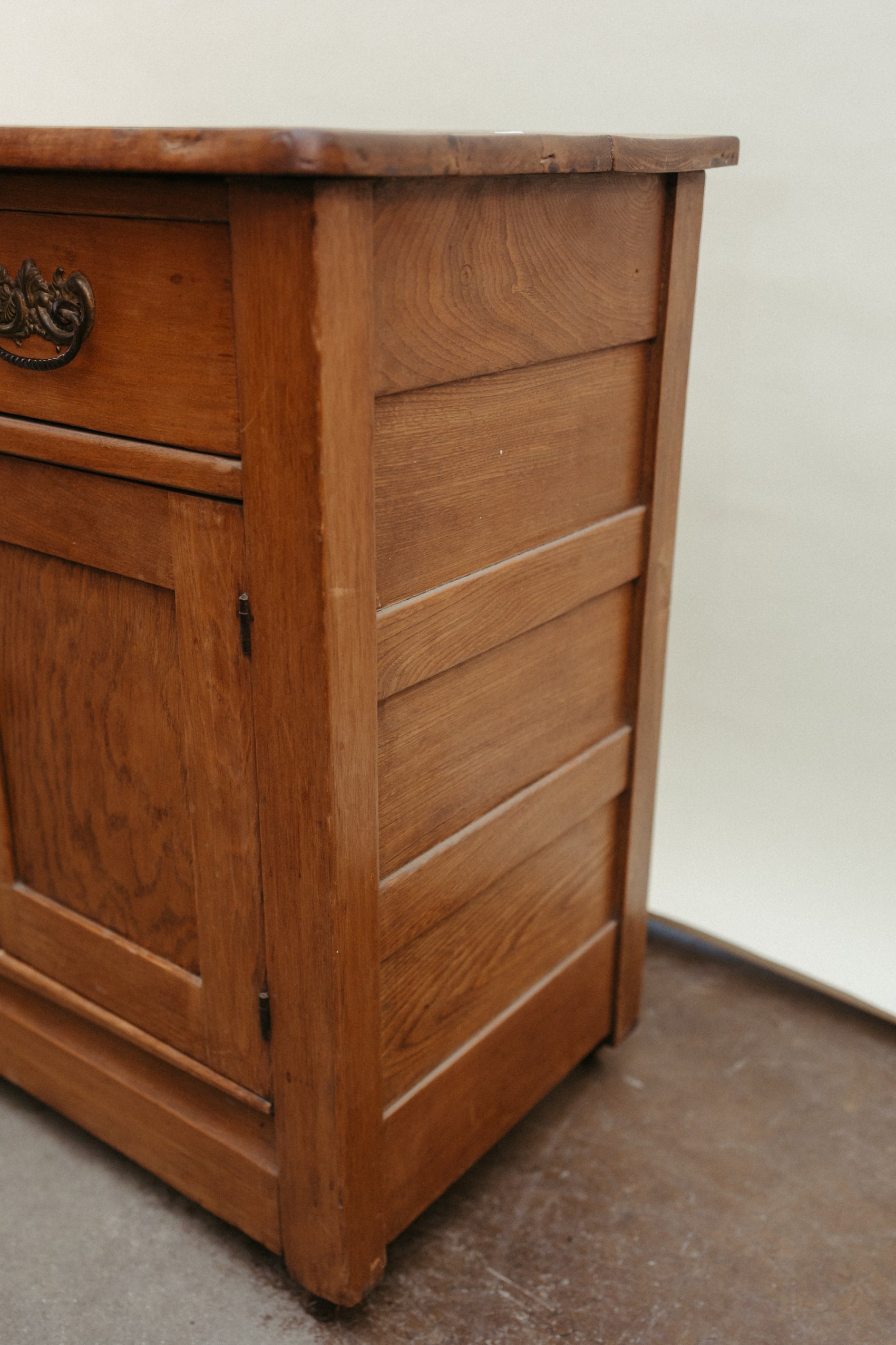 Antique Oak Sideboard / Washstand