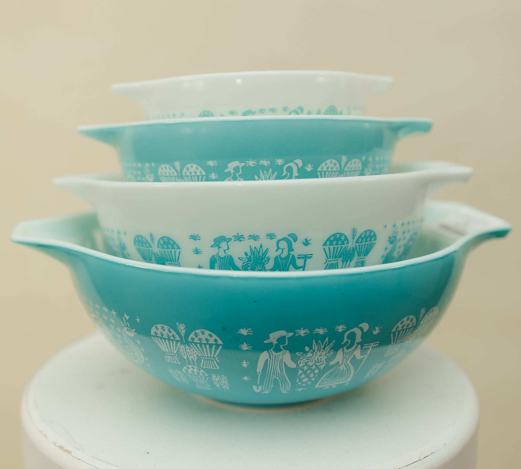 Vintage Pyrex “Butterprint” Cinderella Mixing Bowl Set (4-Piece, Turquoise & White)