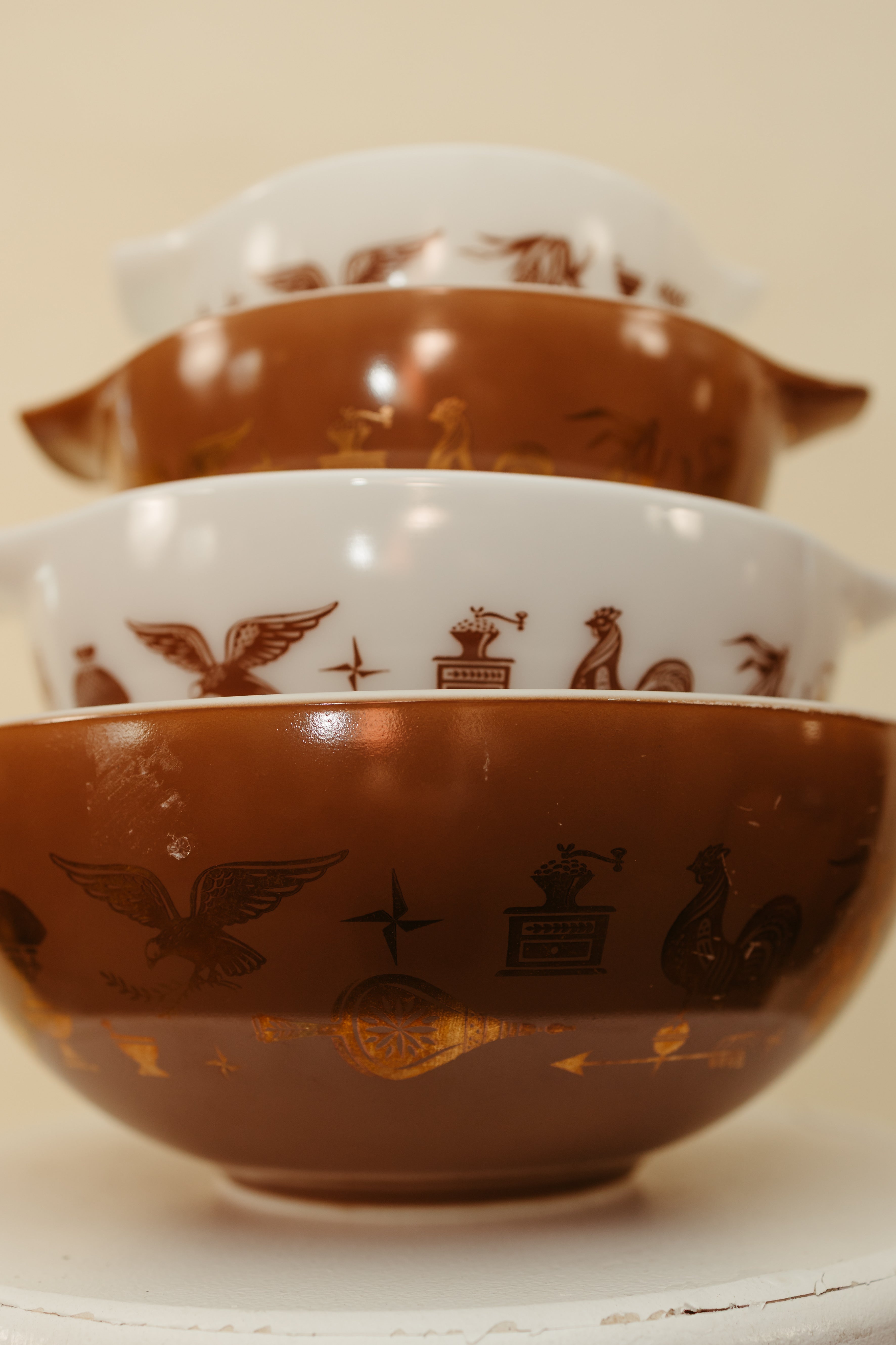 PYREX Early American ミキシングボウル 4点セット Vintage Pyrex “Early American” Cinderella Mixing Bowl Set (4-Piece