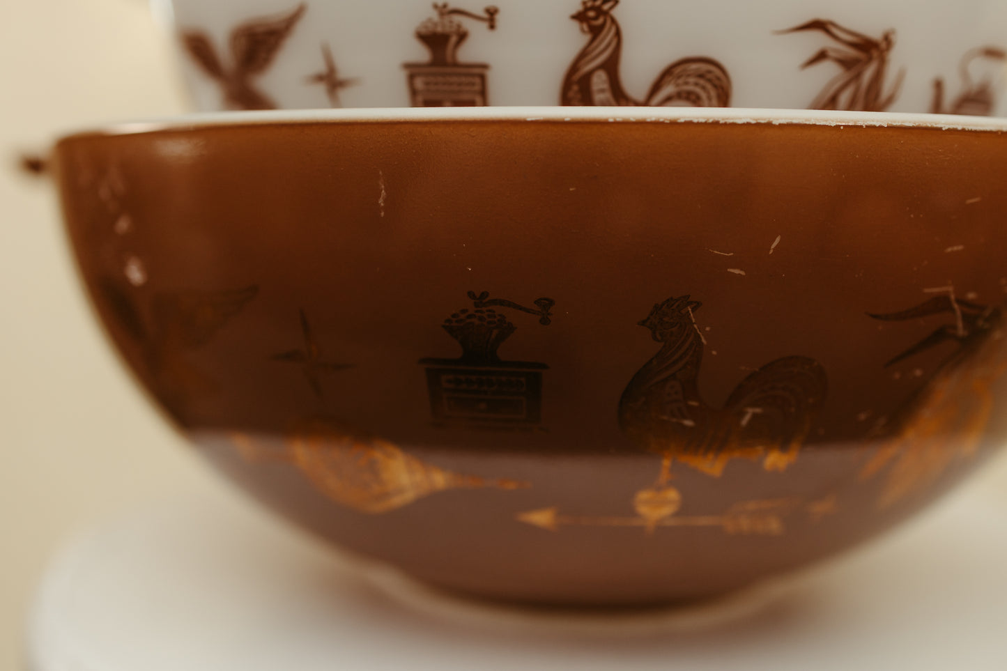 Vintage Pyrex “Early American” Cinderella Mixing Bowl Set (4-Piece)