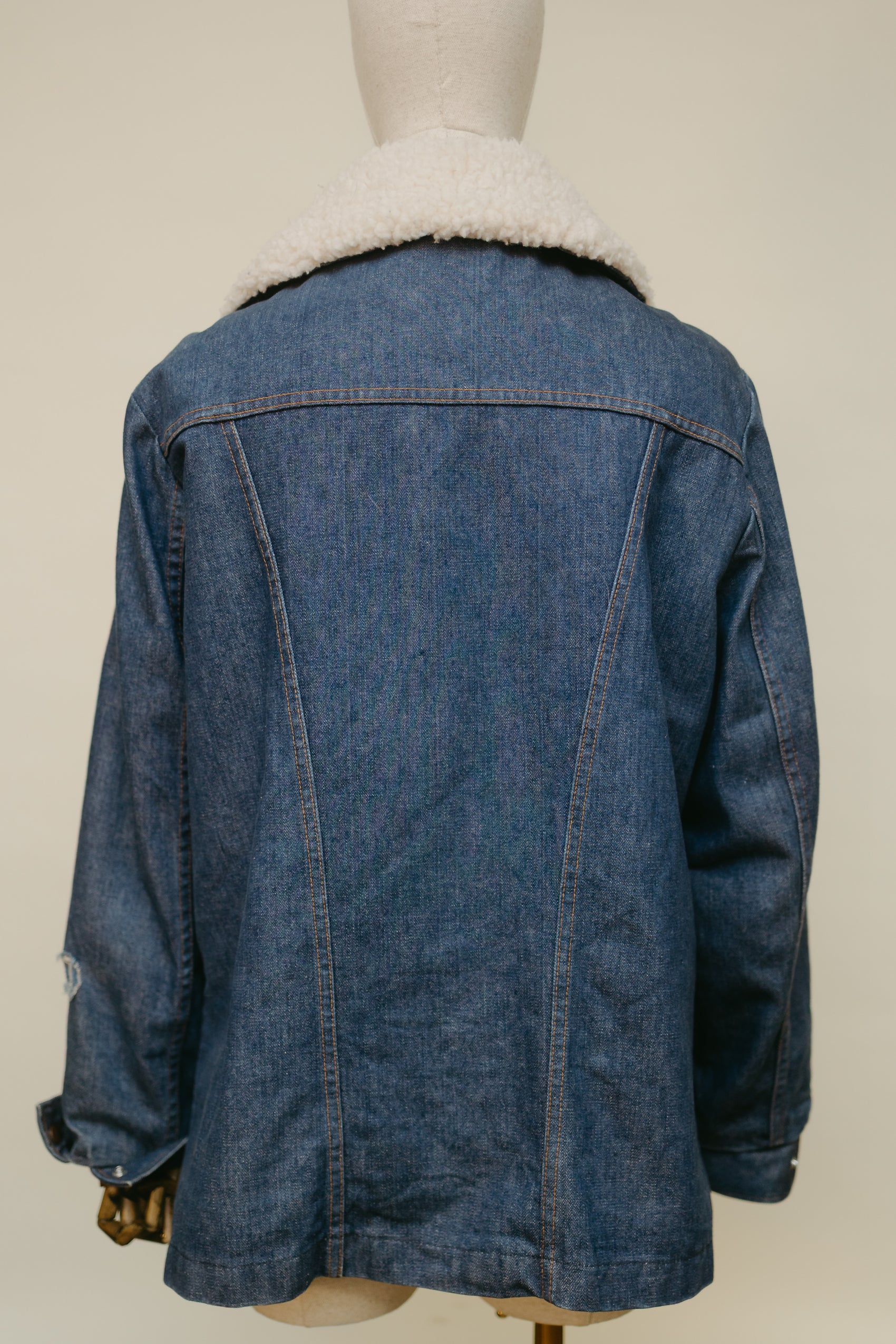 Vintage Wrangler Sherpa-Lined Denim Jacket – Western Ranchwear Classic