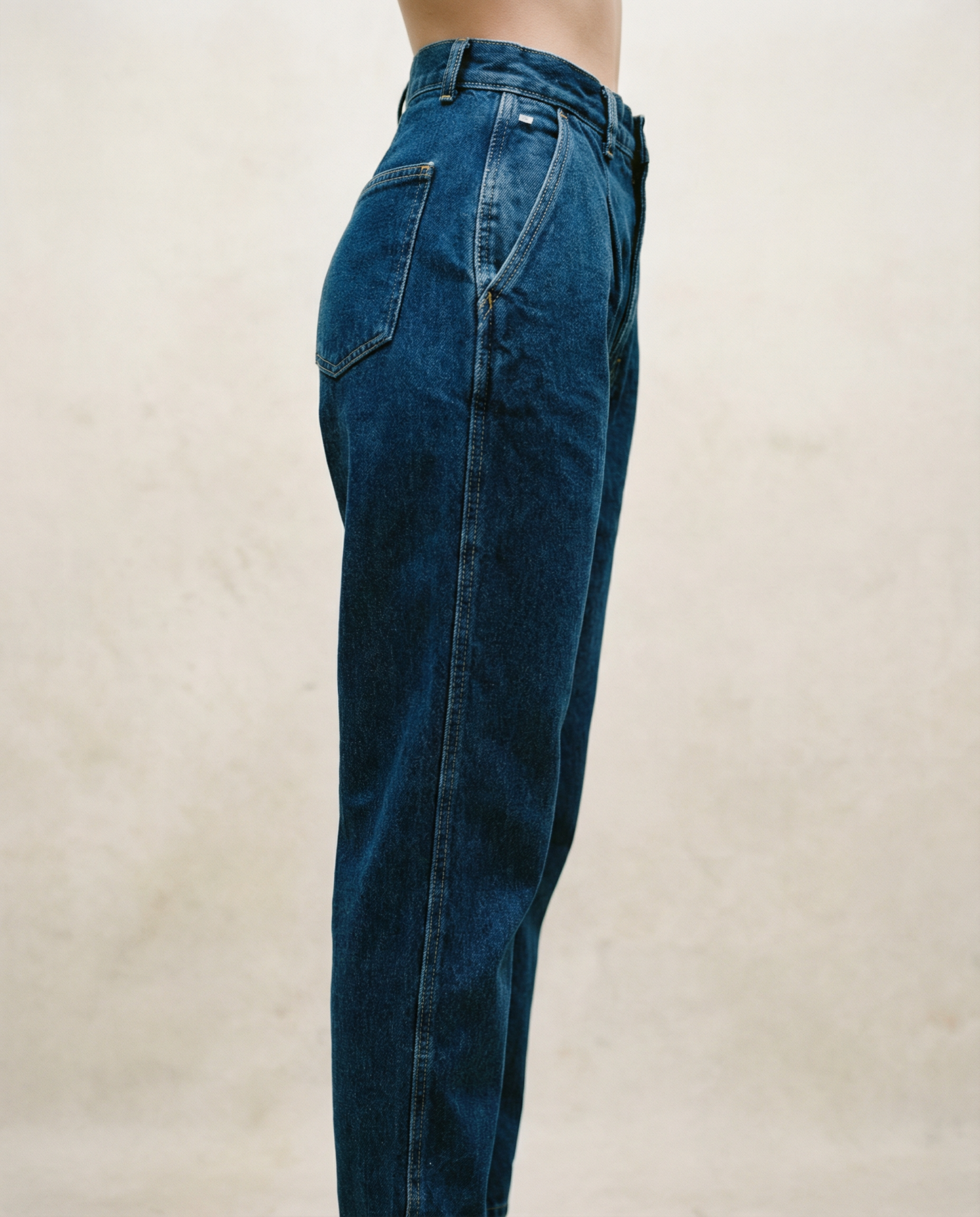 Lee High-Rise Tapered Jeans – Size 26W