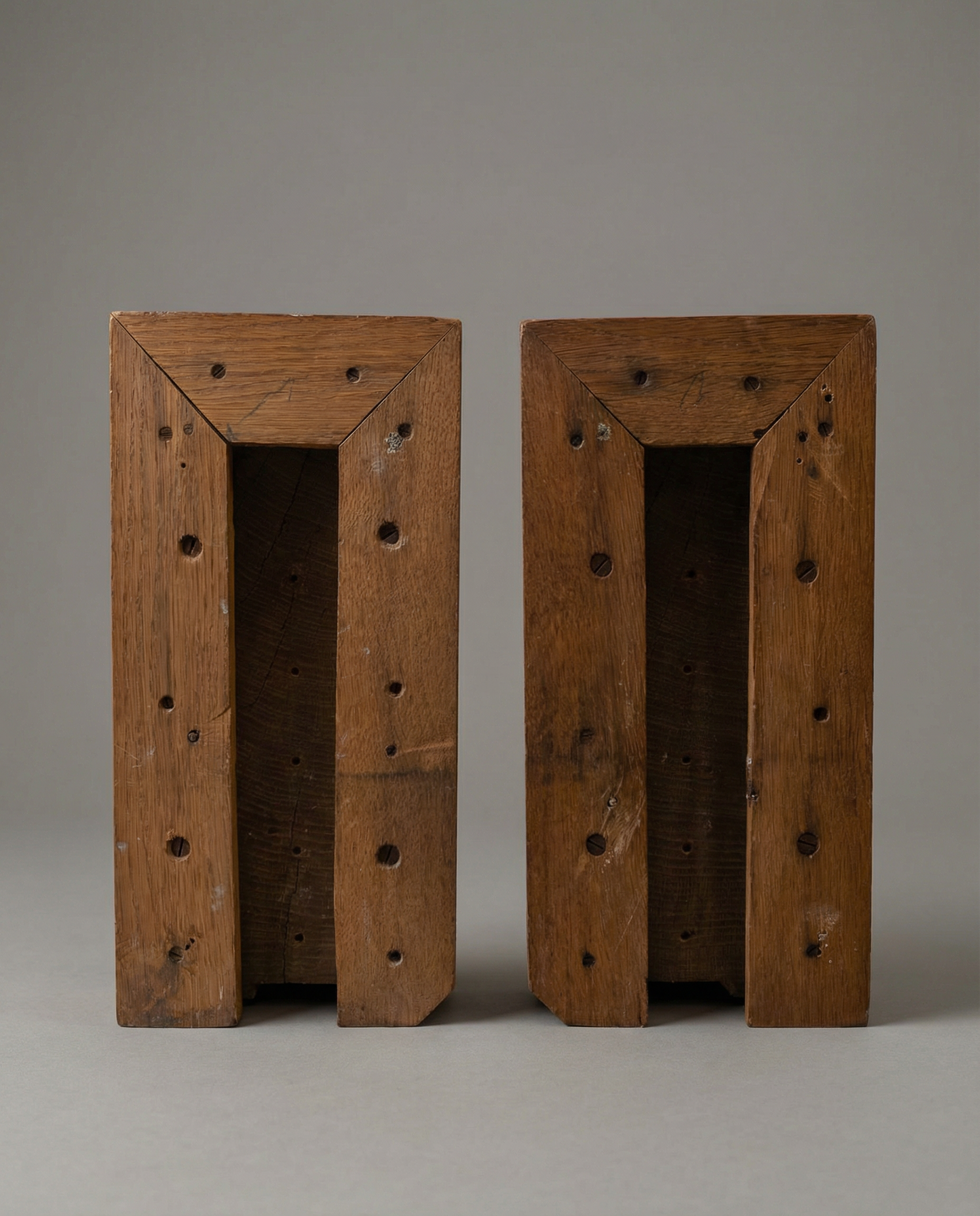 Pair of Antique Victorian Oak Lion Head Corbels (c. 1885–1910)