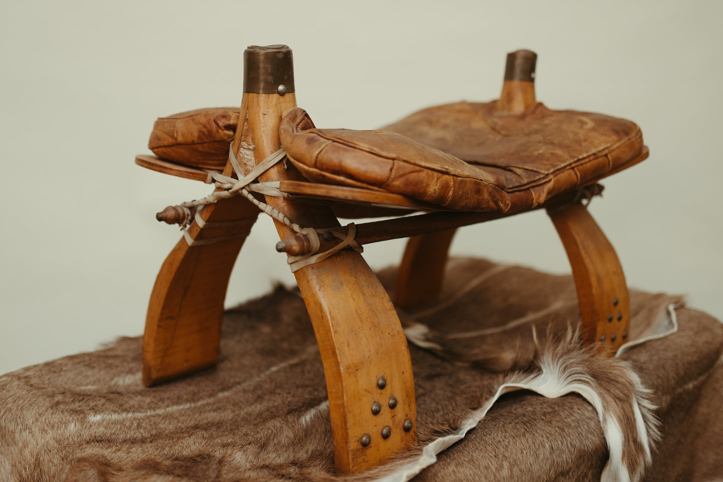 Antique Leather & Wood Camel Saddle Stool – Rare Decorative Piece