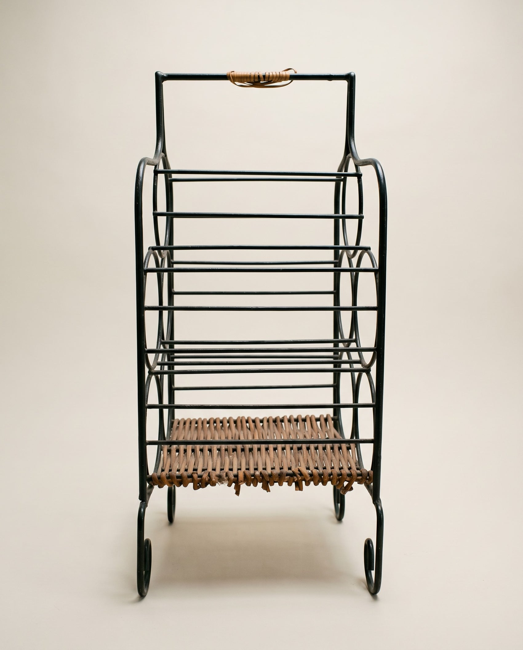 Vintage Wrought Iron Wine Rack with Wicker Base – 5 Bottle Holder