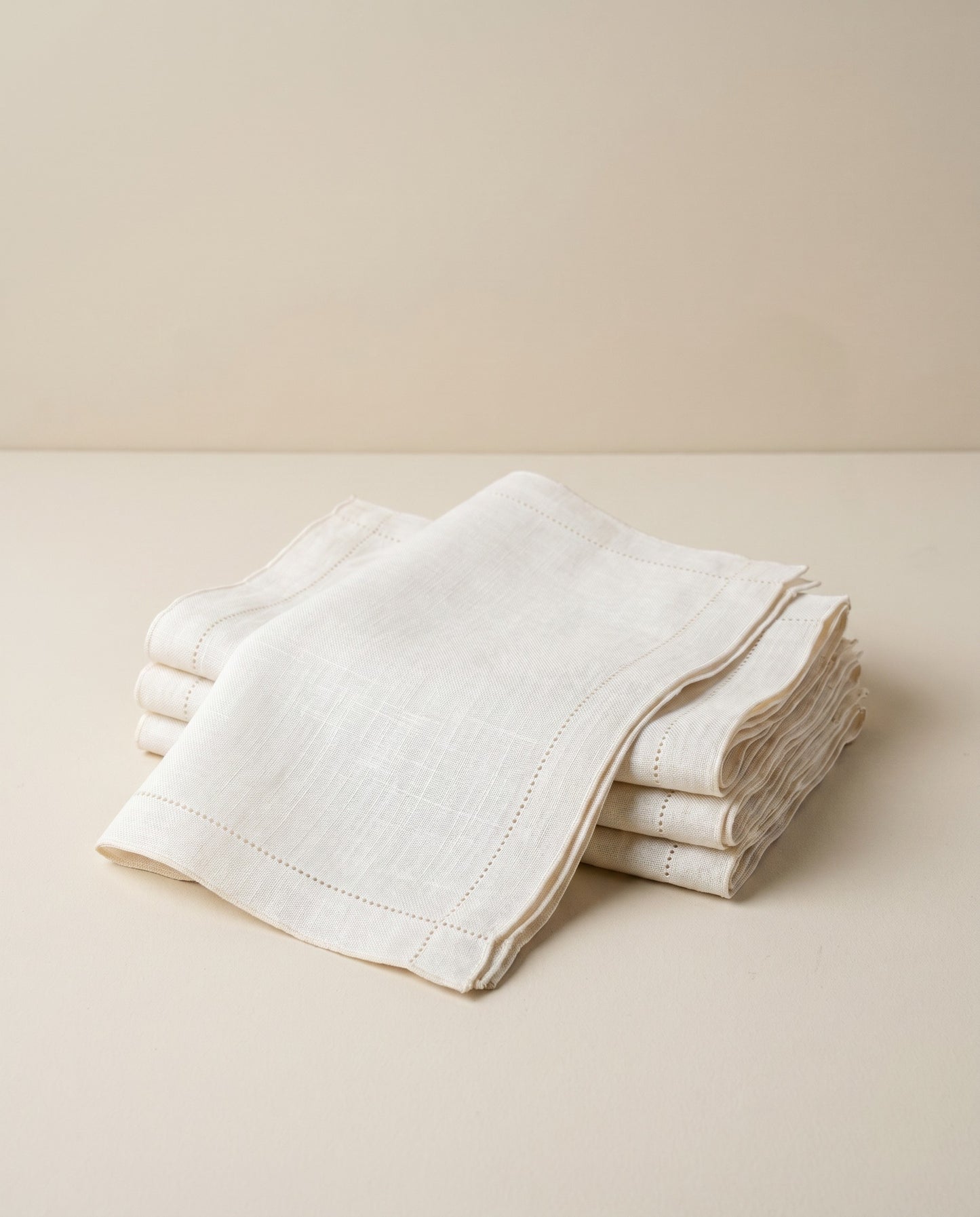 Set of 6 Vintage Linen Hemstitched Dinner Napkins