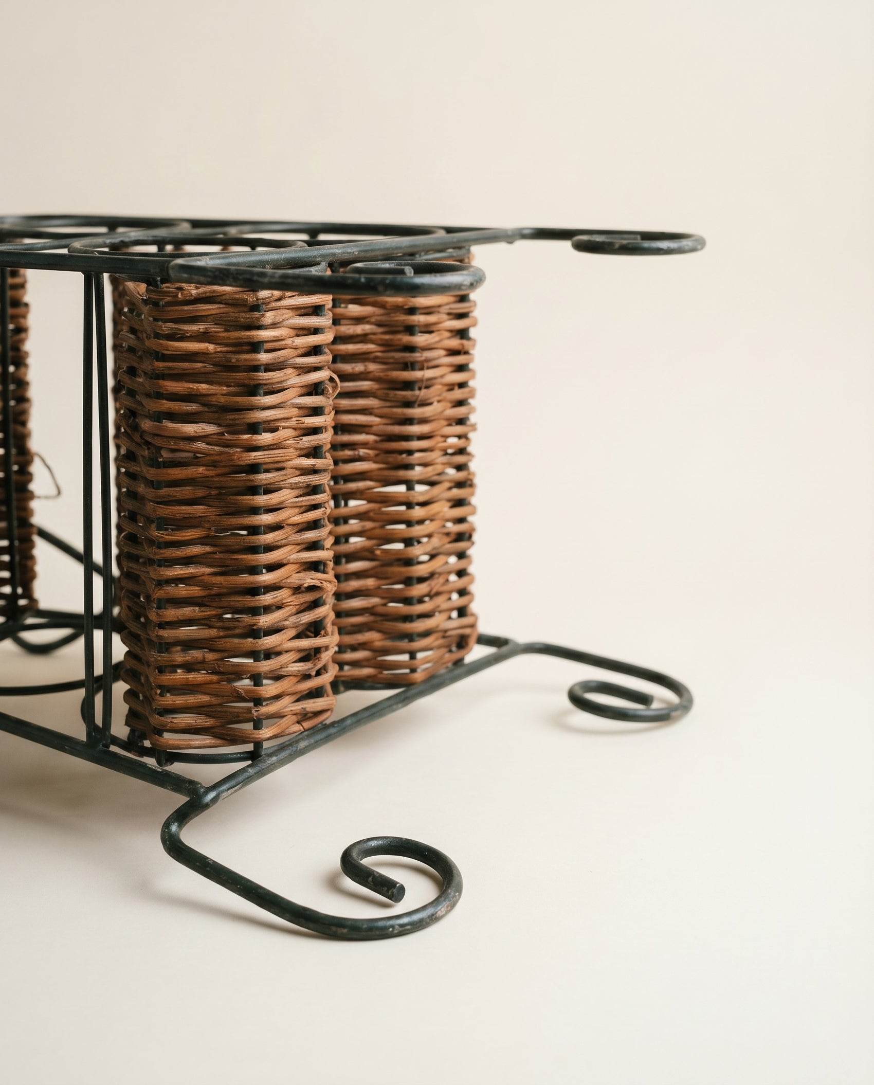 Vintage Wrought Iron Wine Rack with Wicker Base – 5 Bottle Holder