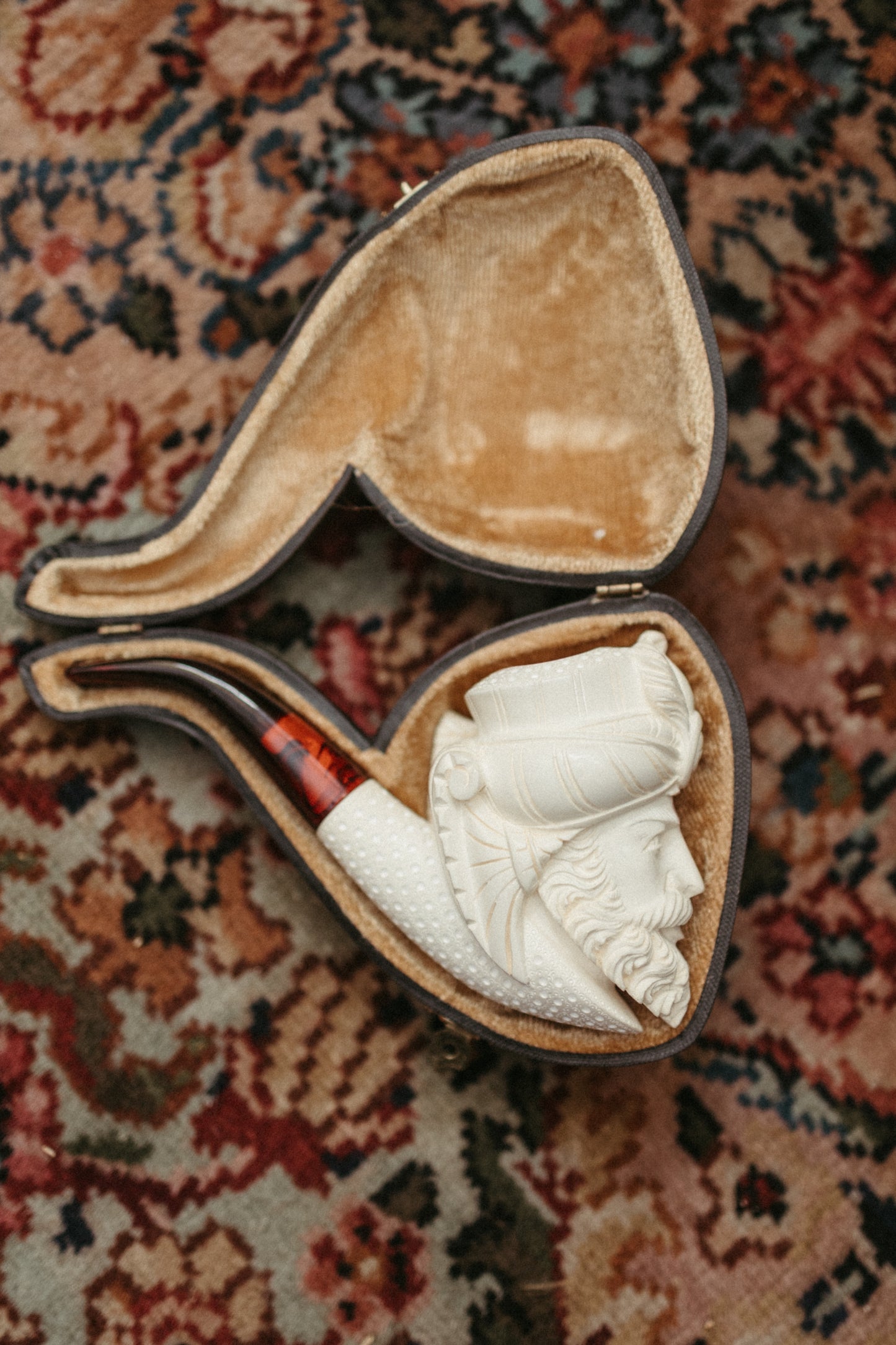 Hand-Carved Meerschaum Pipe — Sultan Portrait with Case