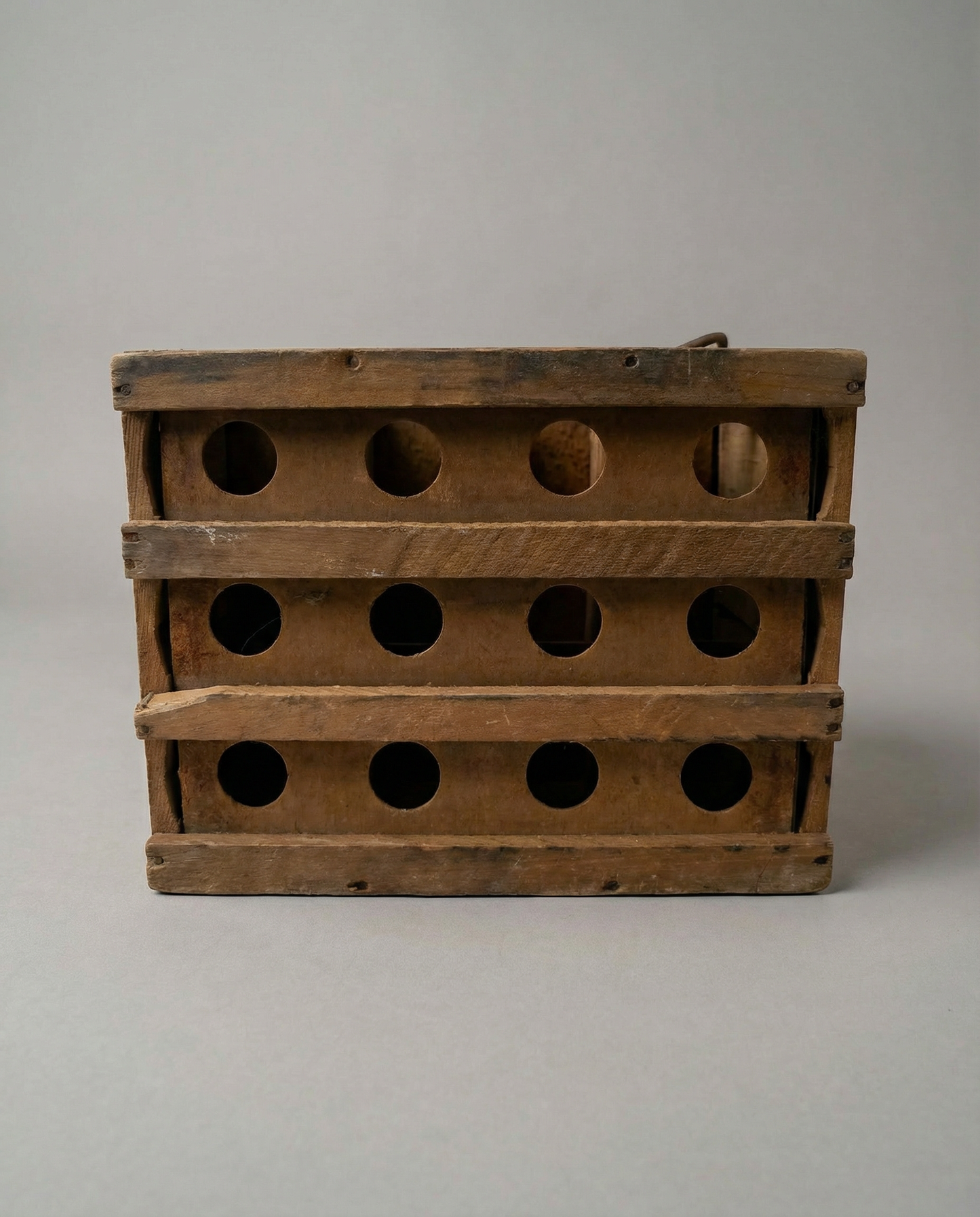 Antique Star Egg Carrier Crate