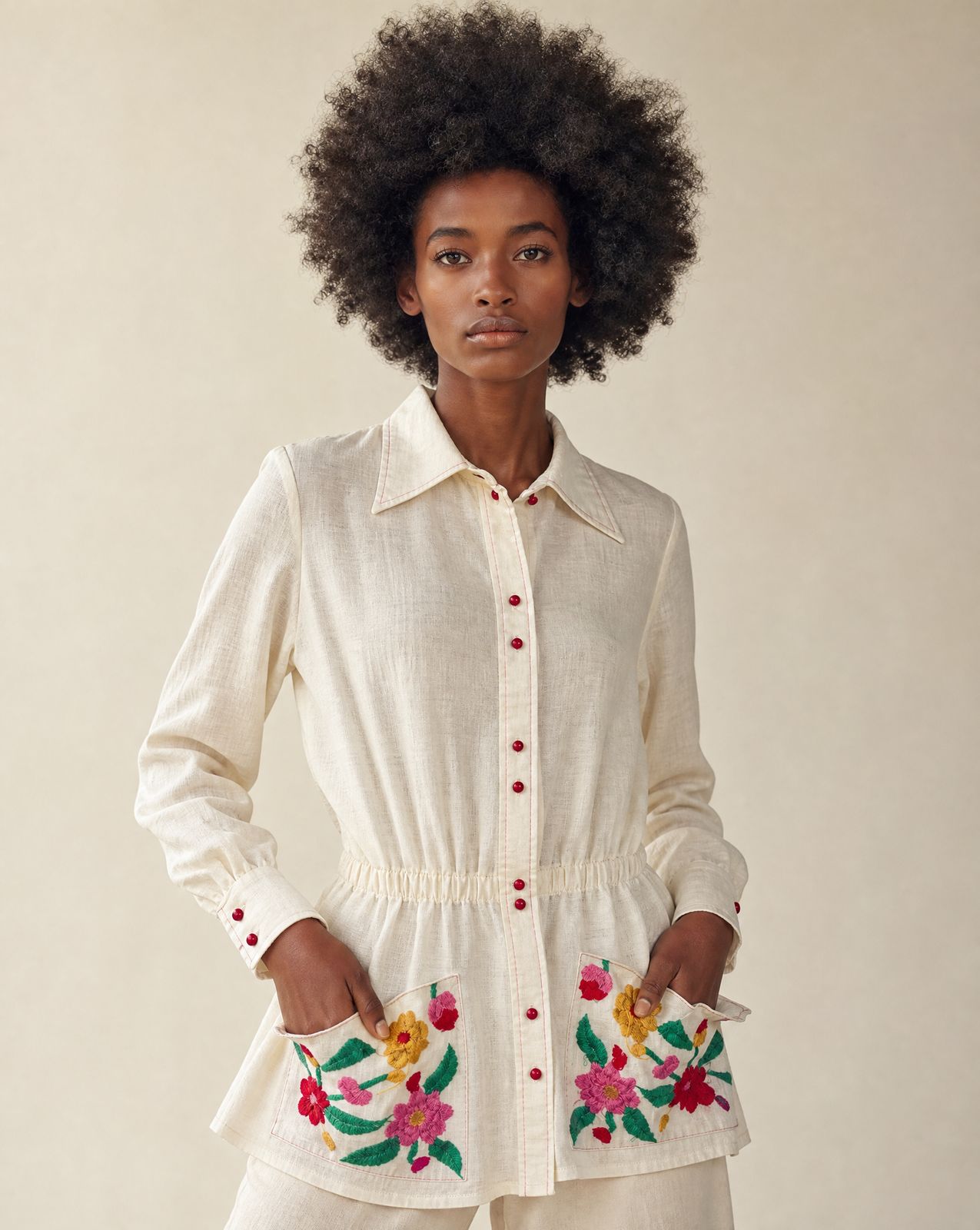 Vintage Embroidered Floral Linen Blouse | Size M–L