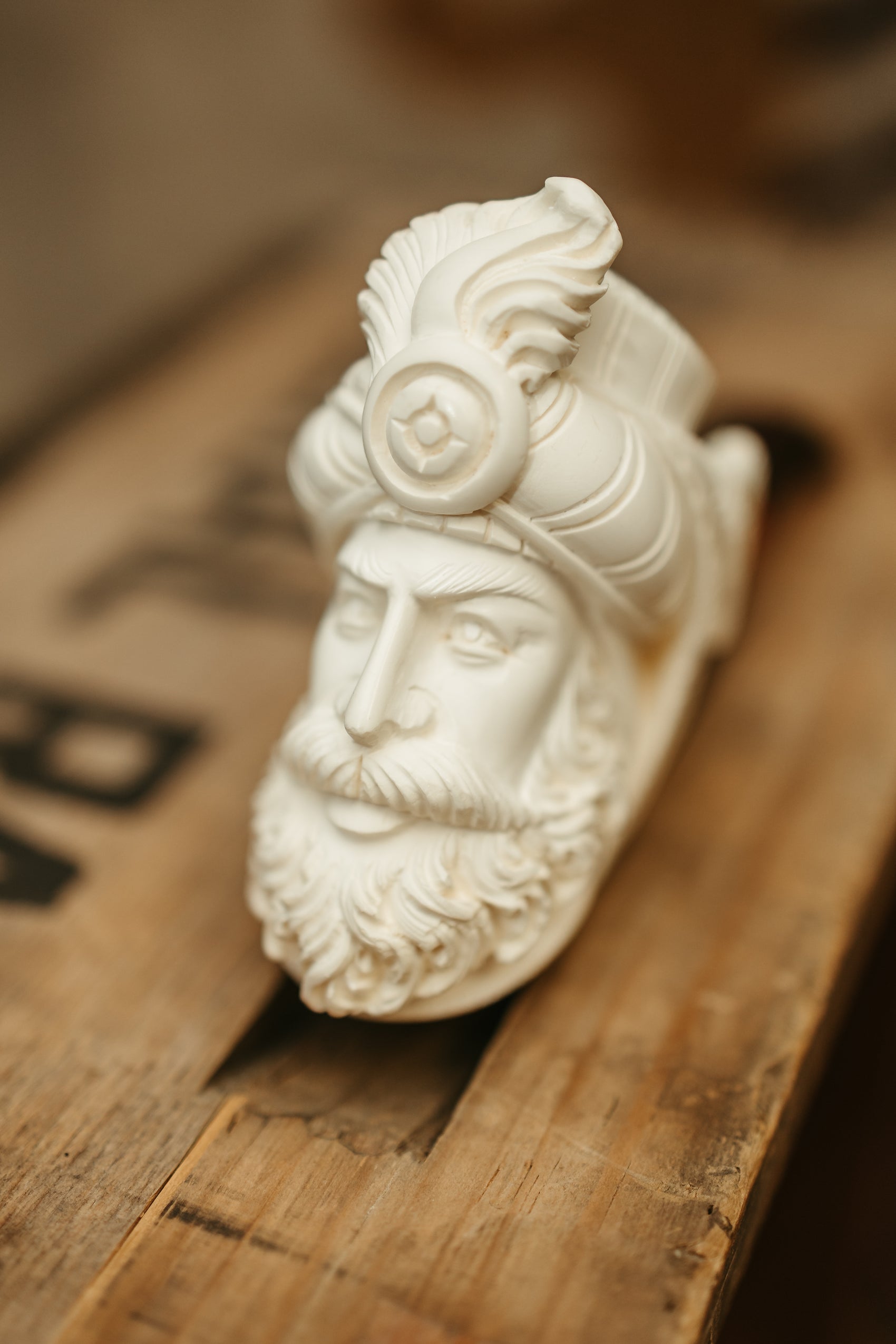 Hand-Carved Meerschaum Pipe — Sultan Portrait with Case