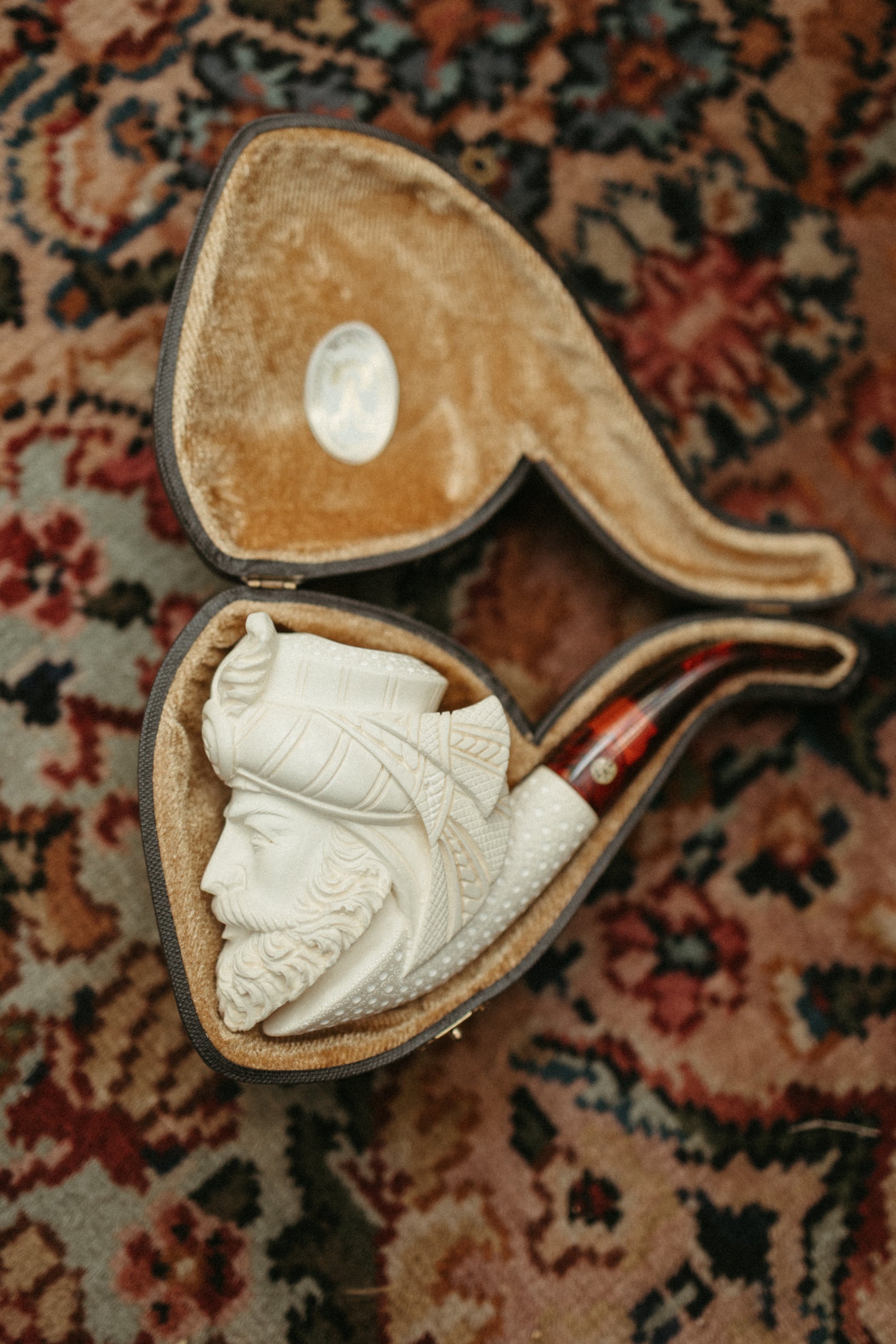 Hand-Carved Meerschaum Pipe — Sultan Portrait with Case