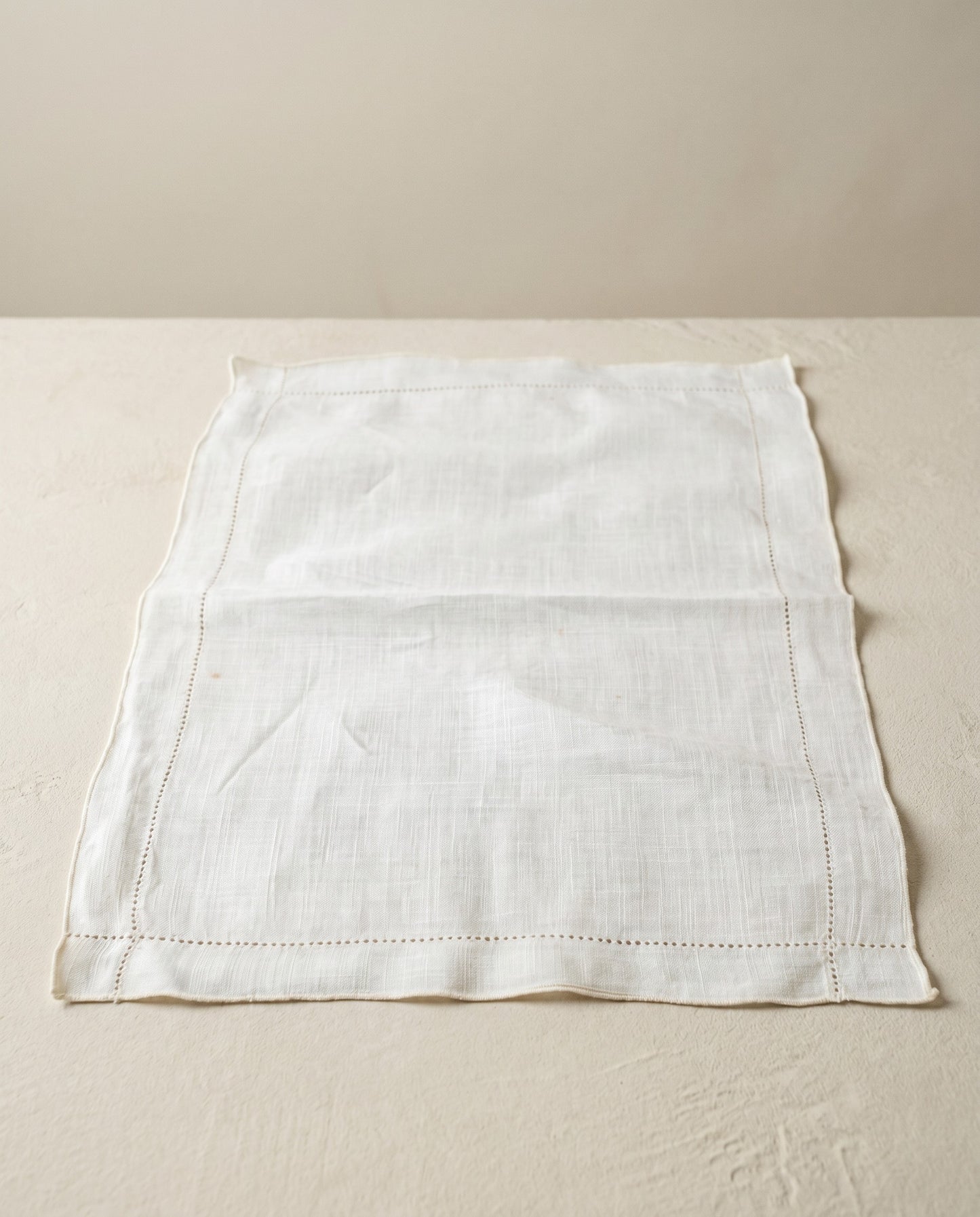 Set of 6 Vintage Linen Hemstitched Dinner Napkins