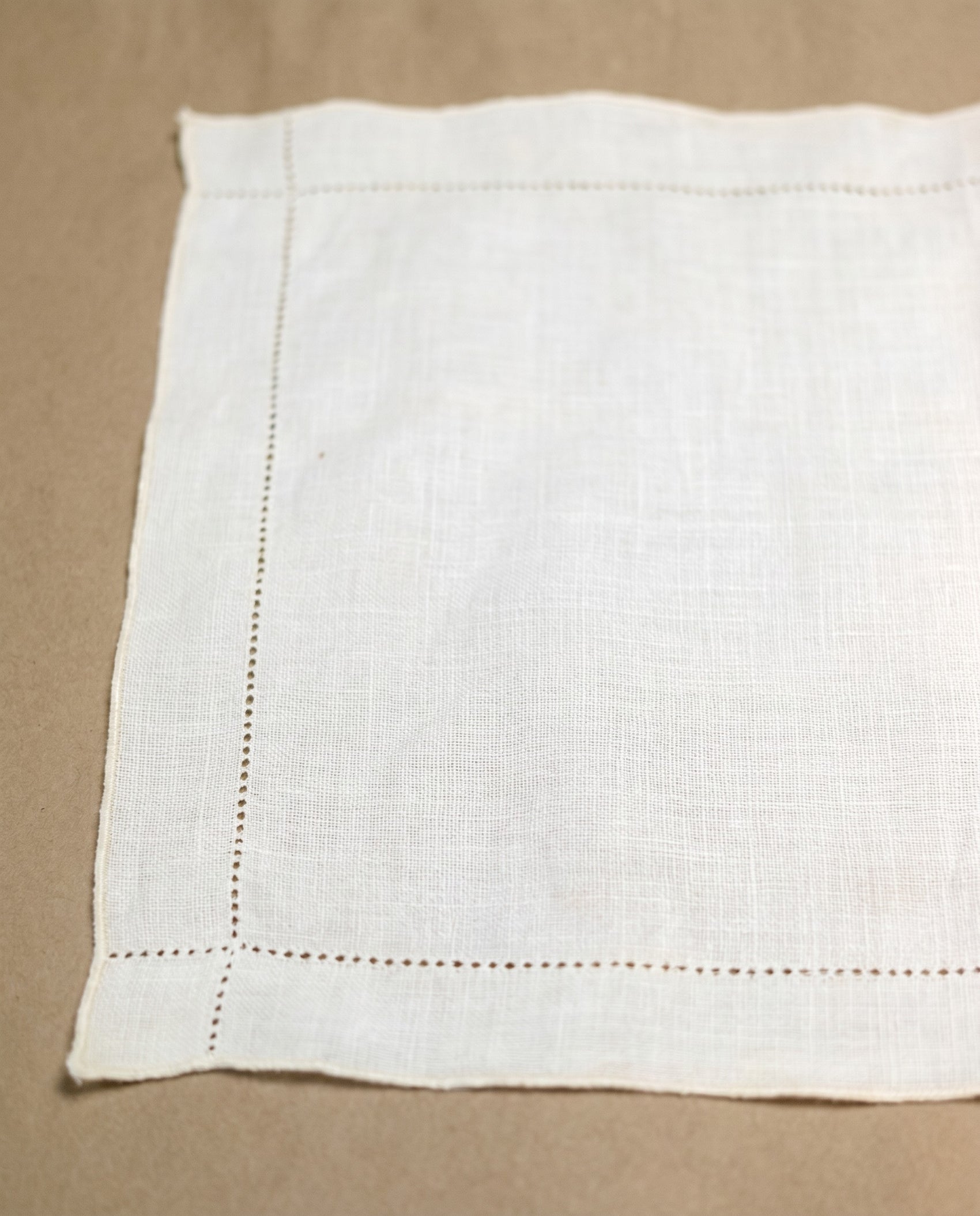 Set of 6 Vintage Linen Hemstitched Dinner Napkins