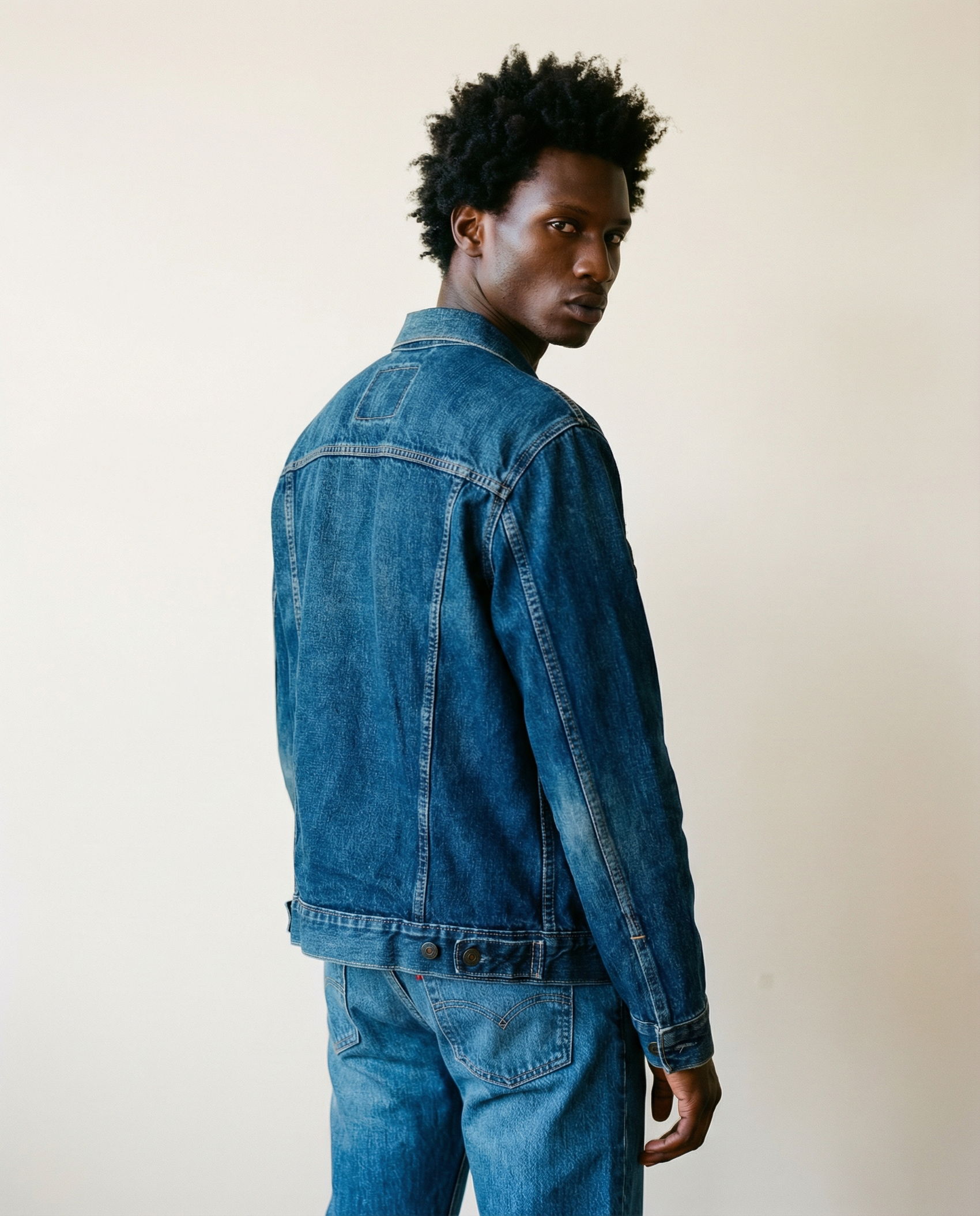 Levi’s Classic Trucker Jacket — Size L