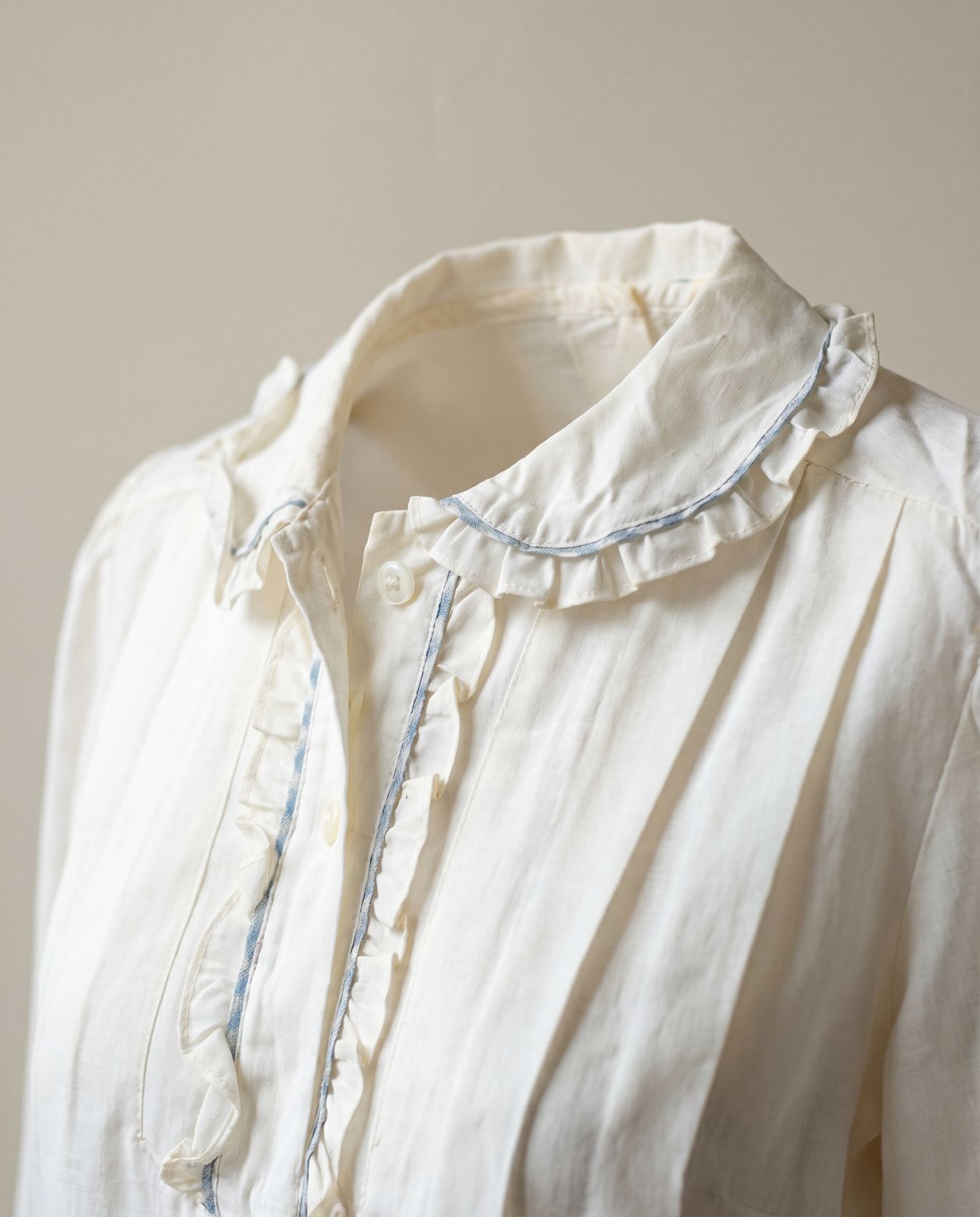Vintage Cream Cotton Blouse with Ruffle Collar & Blue Trim