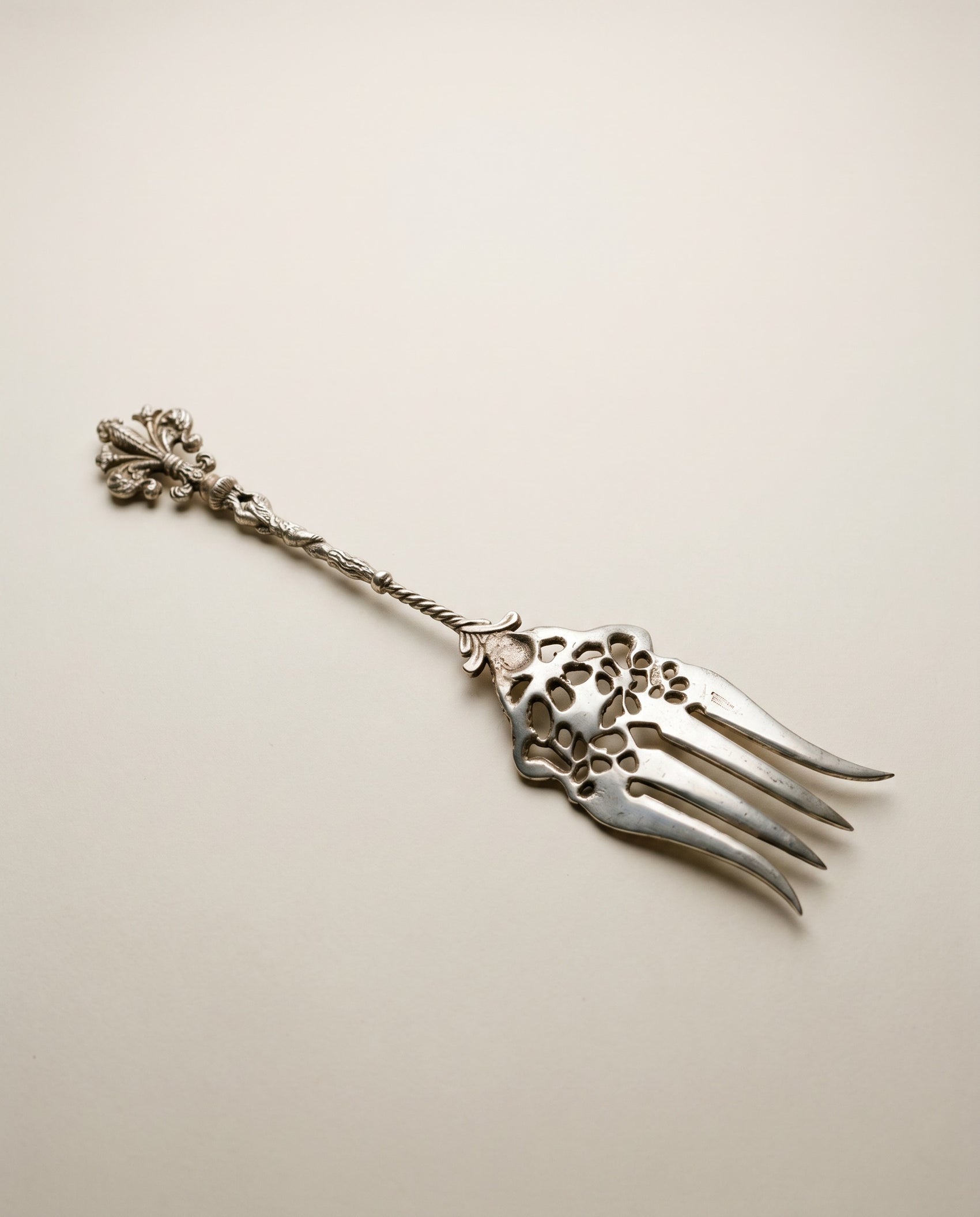Vintage Ornate Pierced Serving Spoon & Fork Set – Cherub Handle – Baroque Style