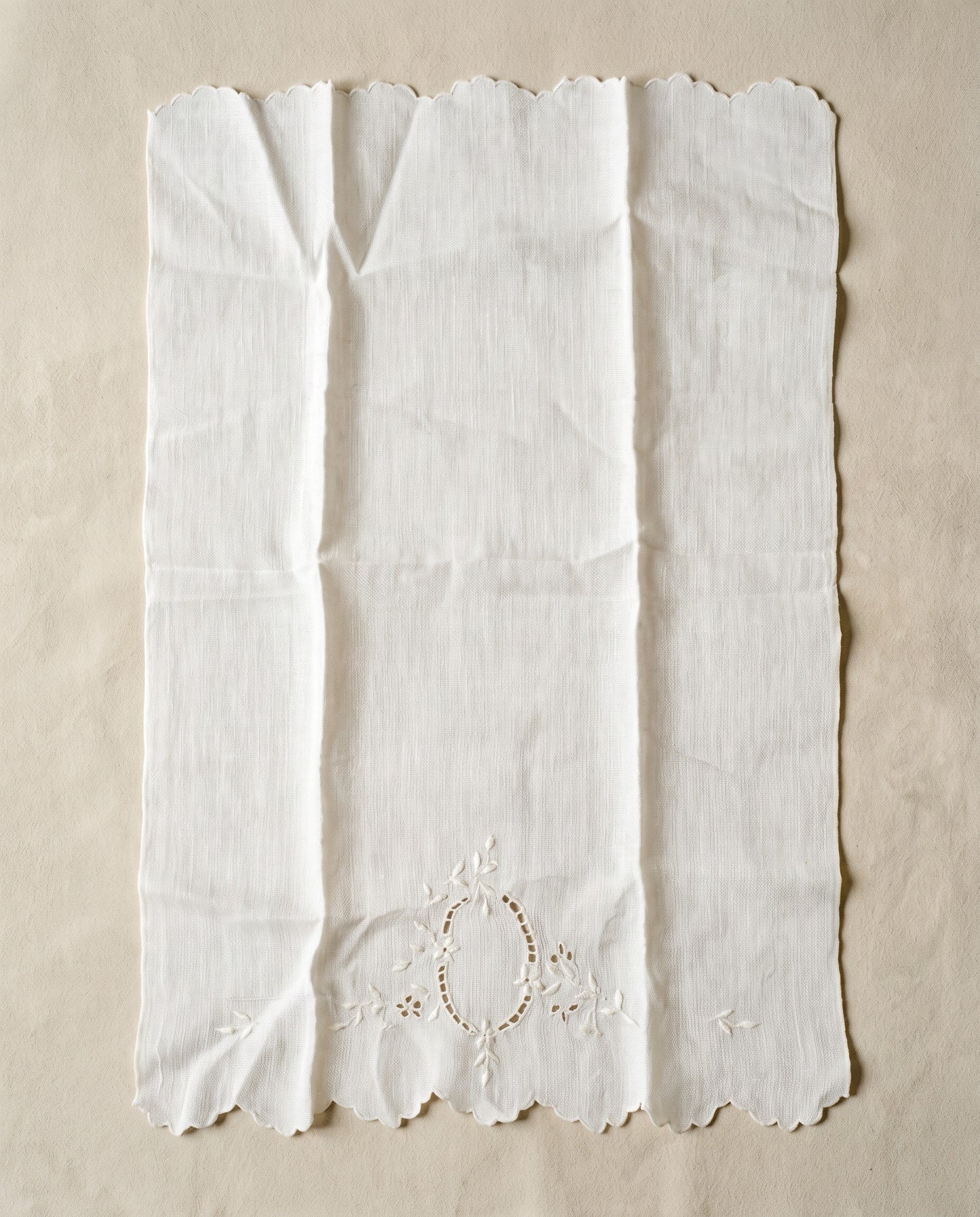 Vintage Linen Guest Towel with Scalloped Edge & Embroidered Medallion