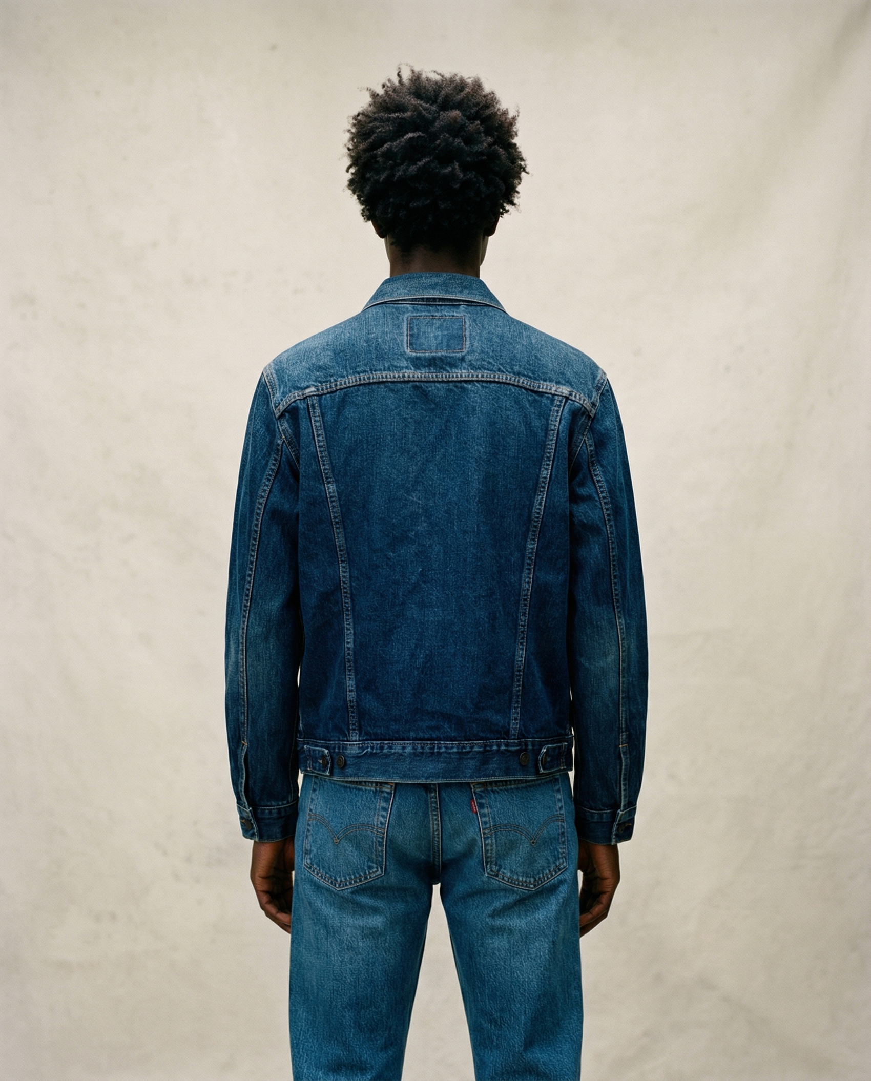 Levi’s Classic Trucker Jacket — Size L