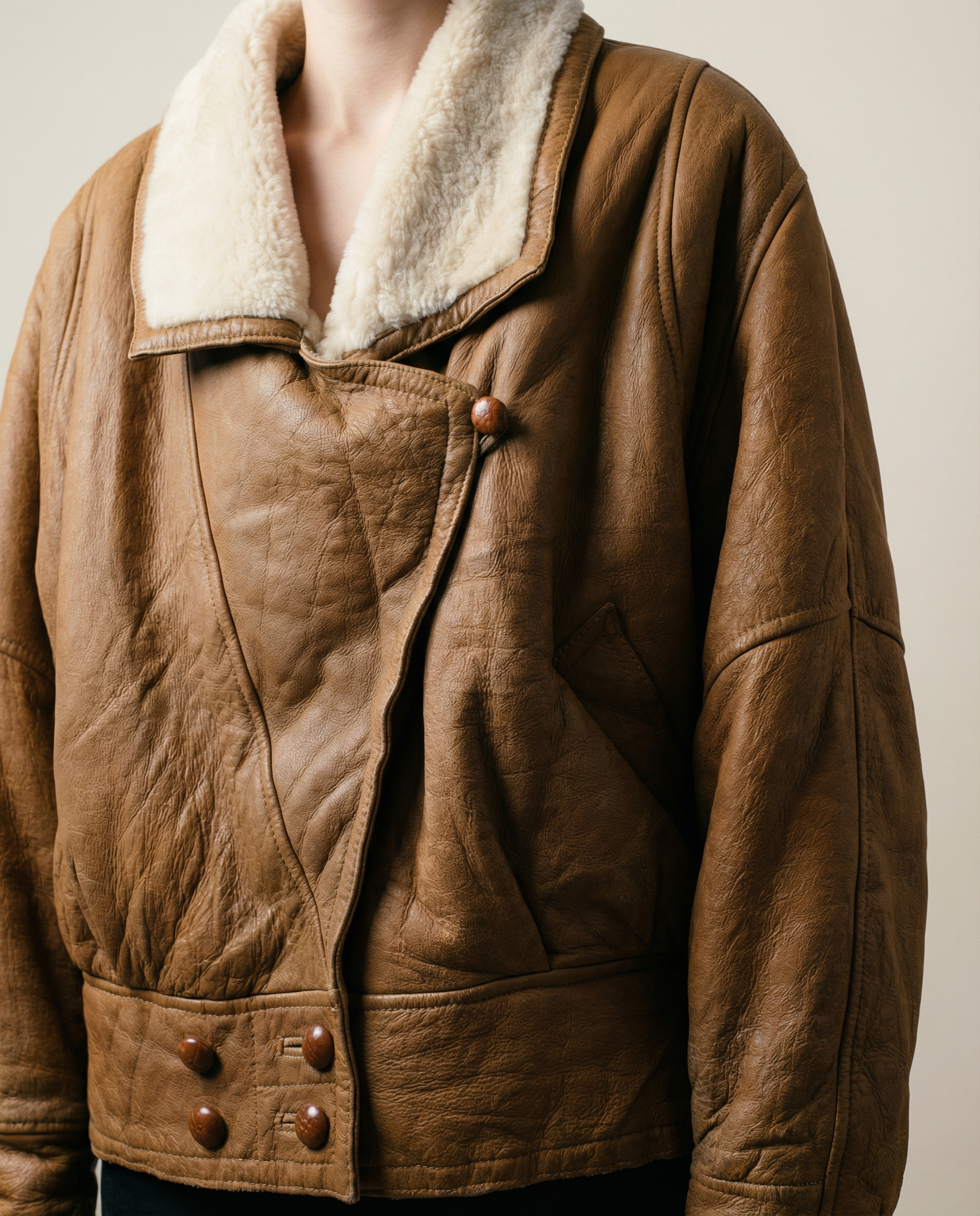 Vintage Brown Shearling Leather Jacket with Cream Wool Lining – Size M