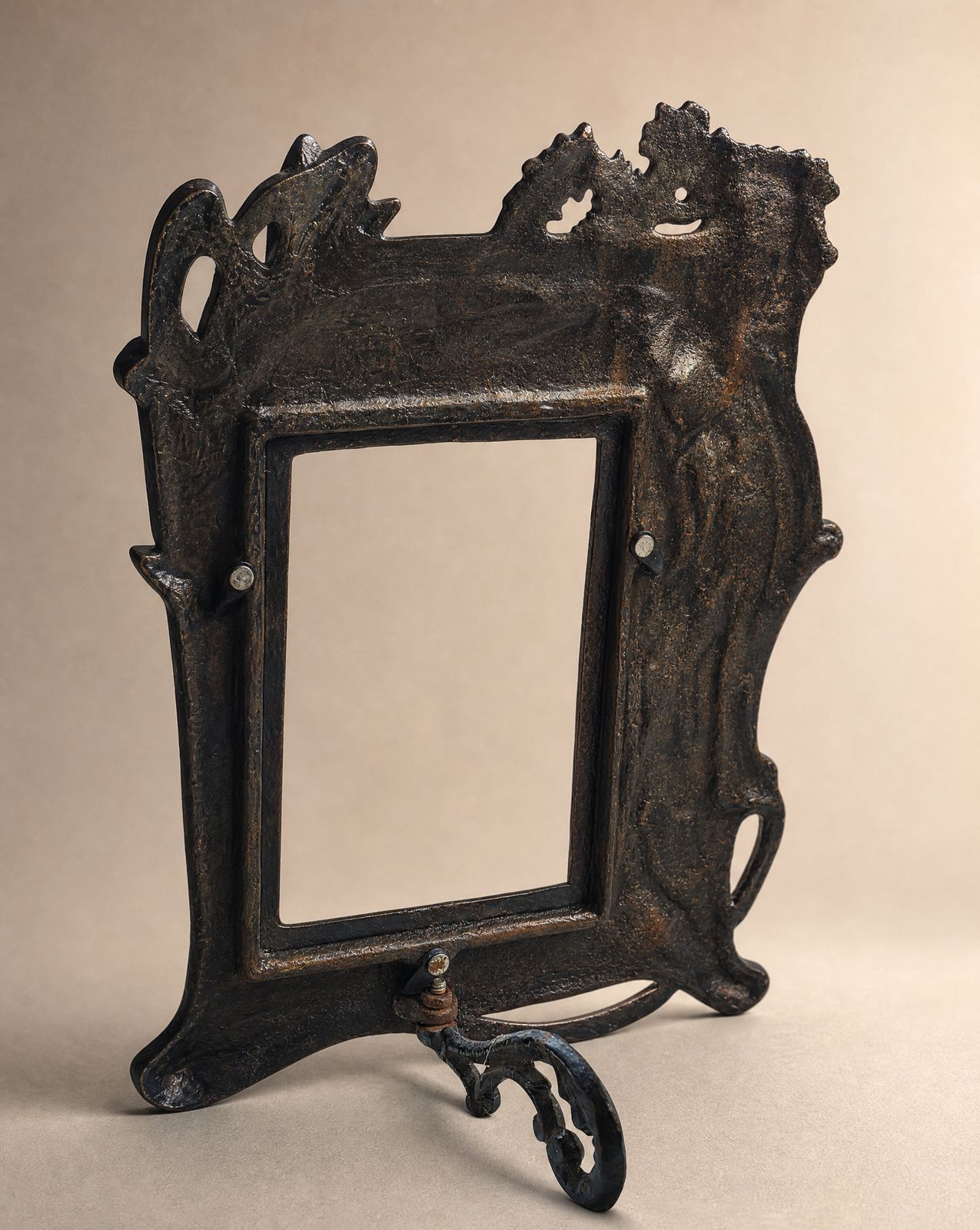 Antique Art Nouveau Figural Lady Picture Frame with Ivy Motif