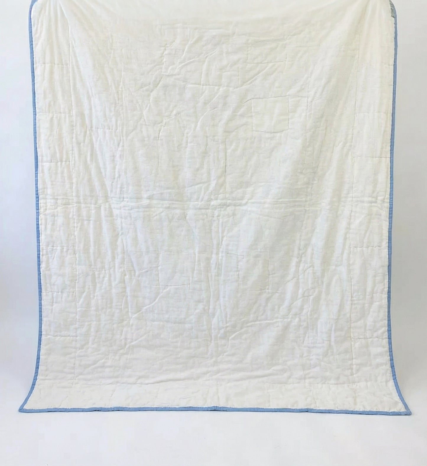 Vintage Handcrafted Patchwork Quilt – Soft Pastel Pinwheel Pattern (84” x 84”)