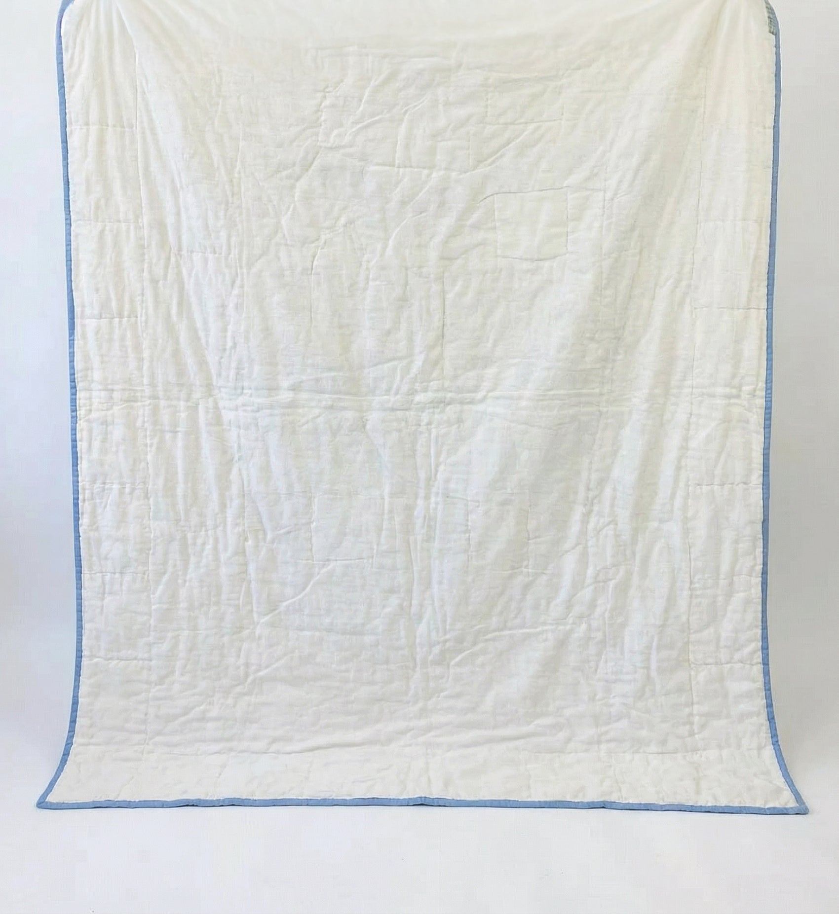 Vintage Handcrafted Patchwork Quilt – Soft Pastel Pinwheel Pattern (84” x 84”)