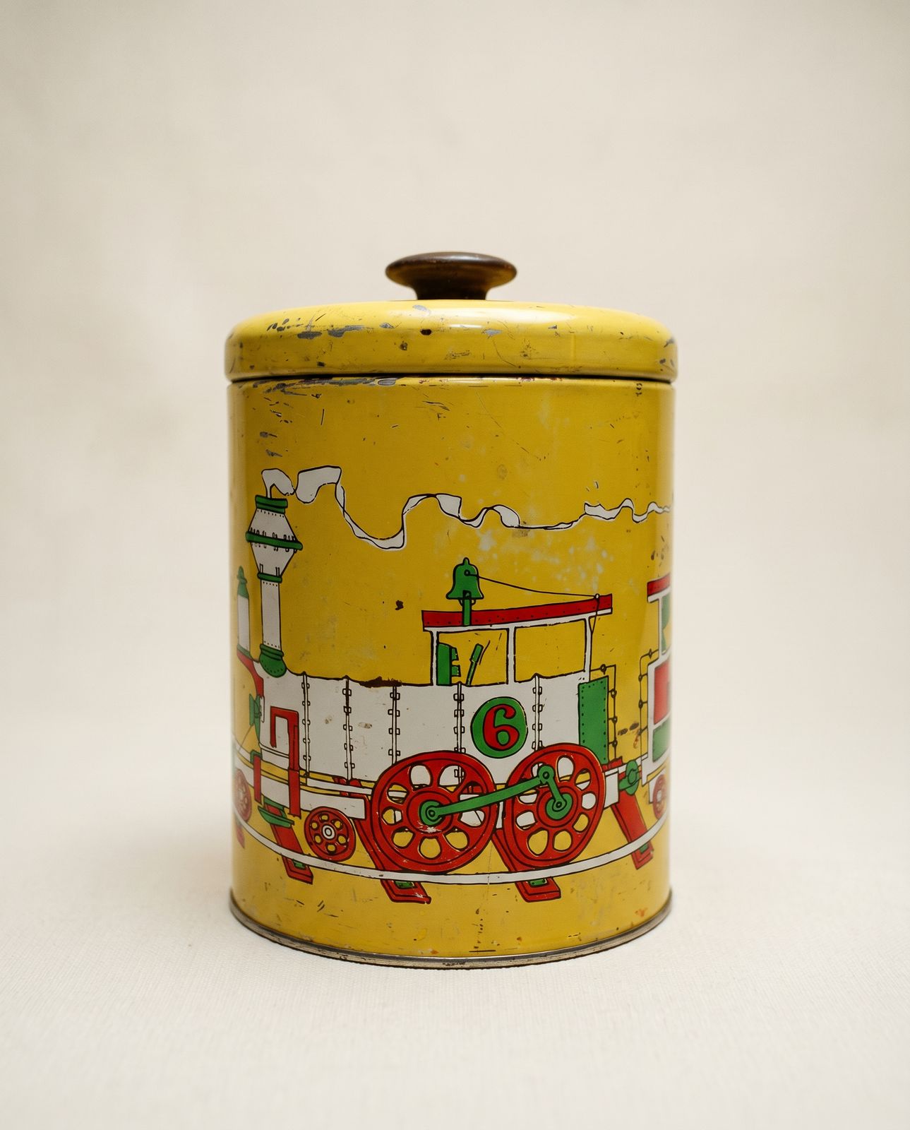 Vintage Yellow Tin Cookie Canister – Train Motif (Hainsburg)