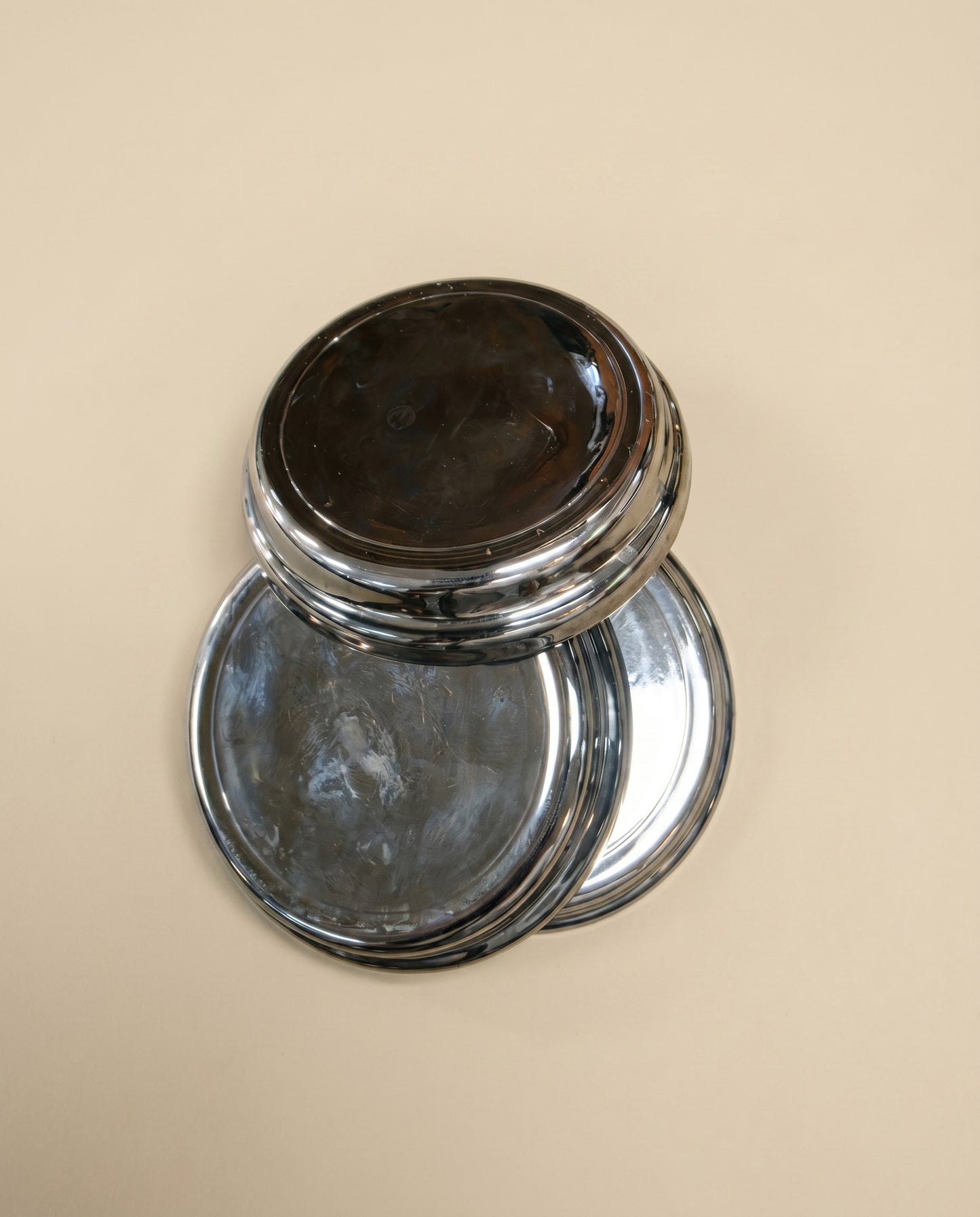 Vintage Chrome Coasters – Classical Gladiator Helmet Motif (Set of 6)