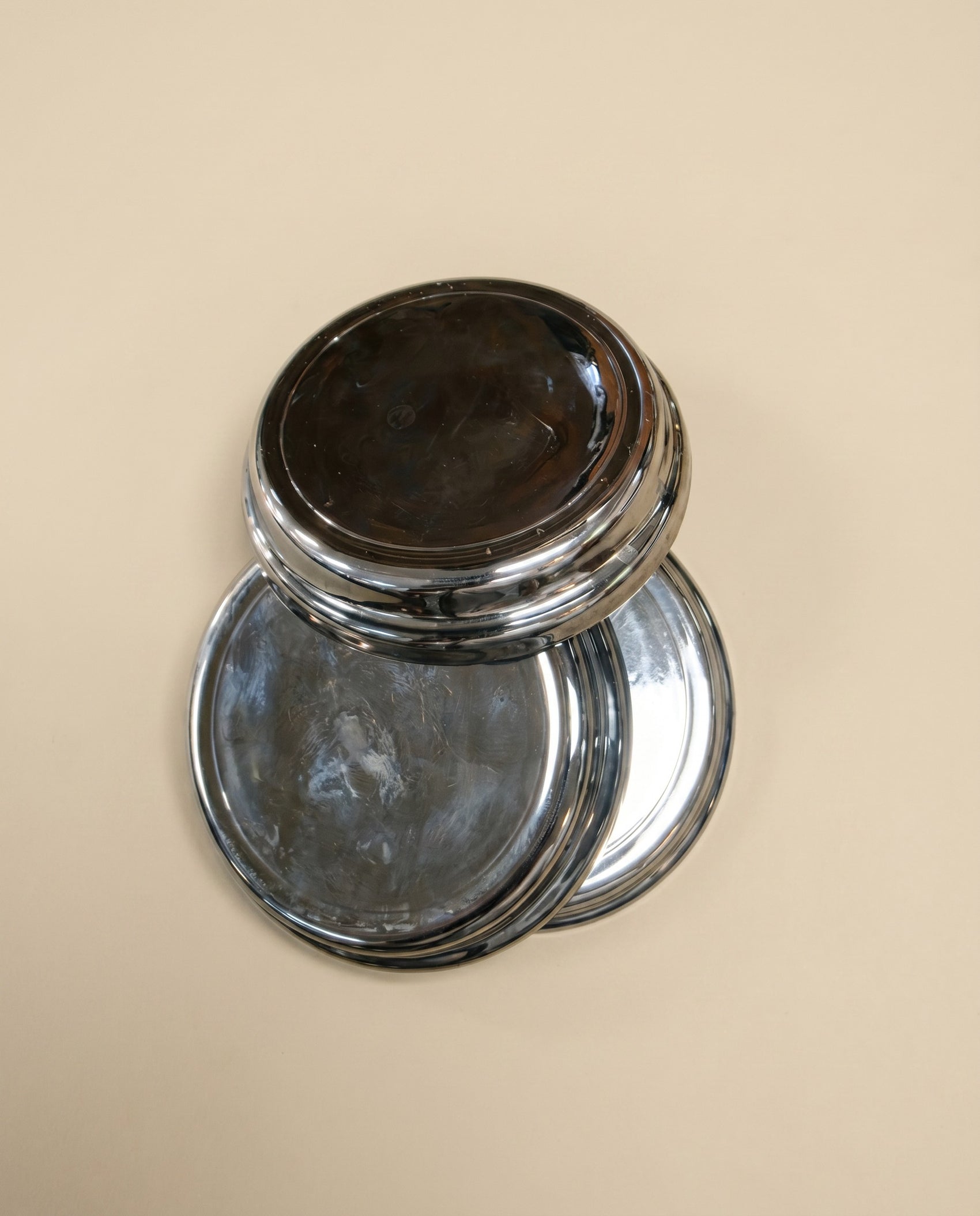 Vintage Chrome Coasters – Classical Gladiator Helmet Motif (Set of 6)