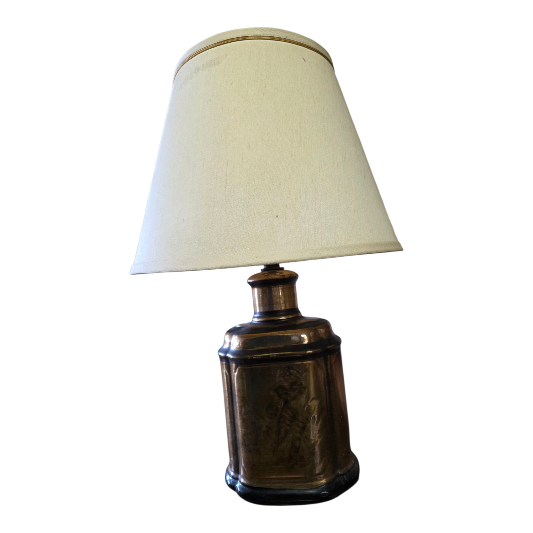 Brass Pigeon Lamp