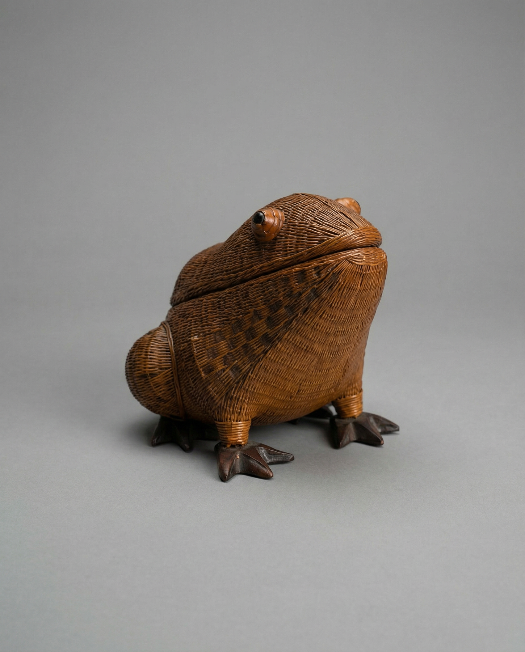 Vintage Woven Wicker Frog Storage Box