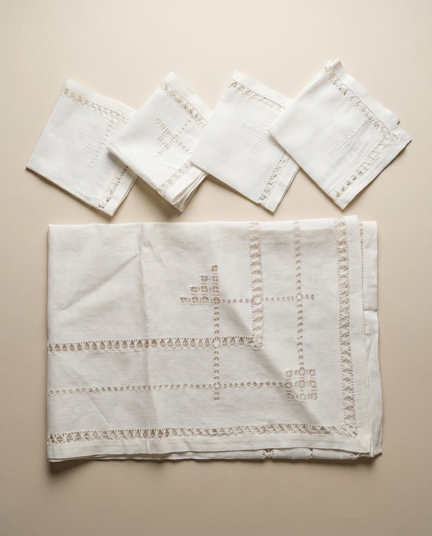 Vintage Linen Cutwork Tablecloth & Napkin Set (5 Piece Set)