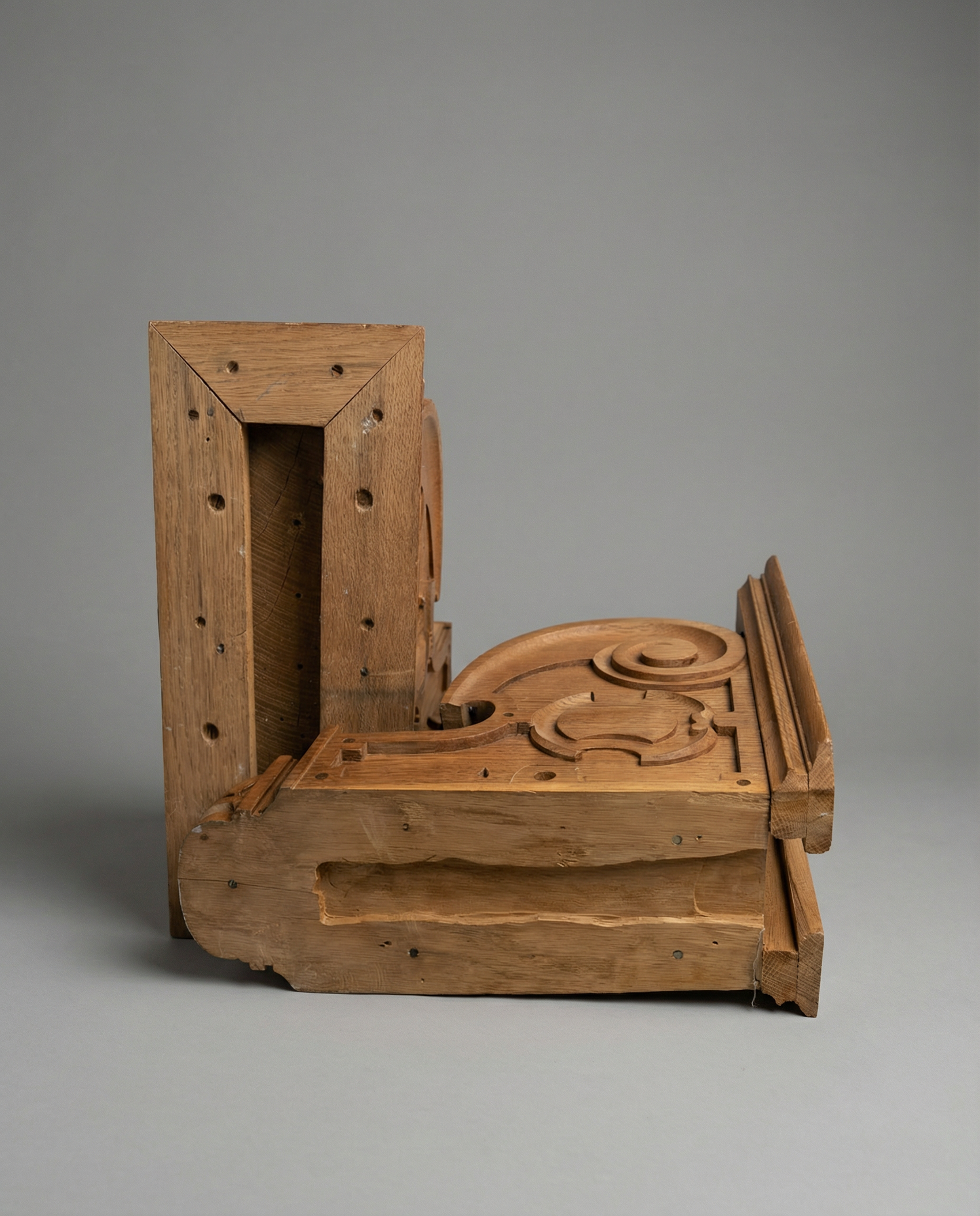 Pair of Antique Victorian Oak Lion Head Corbels (c. 1885–1910)