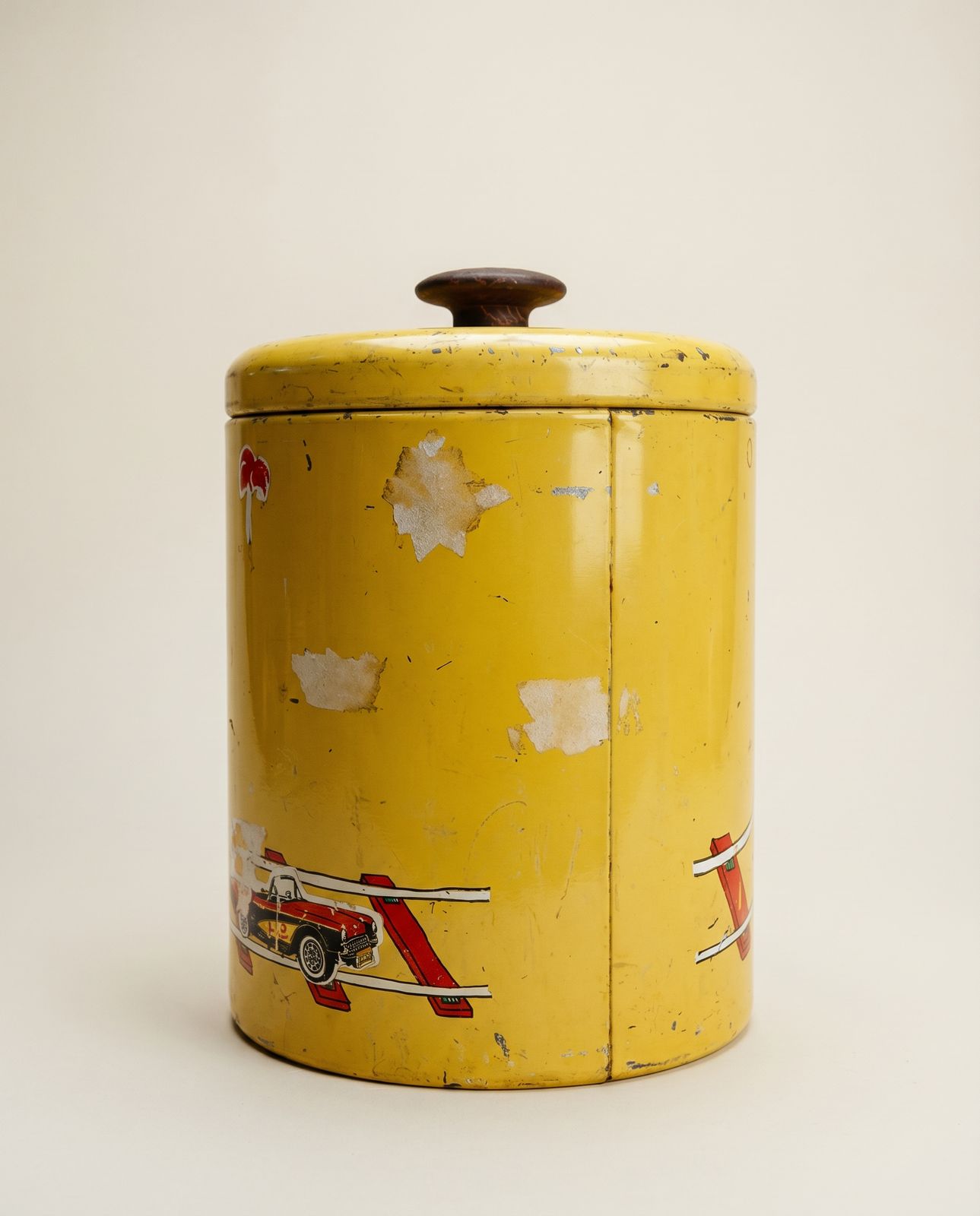 Vintage Yellow Tin Cookie Canister – Train Motif (Hainsburg)