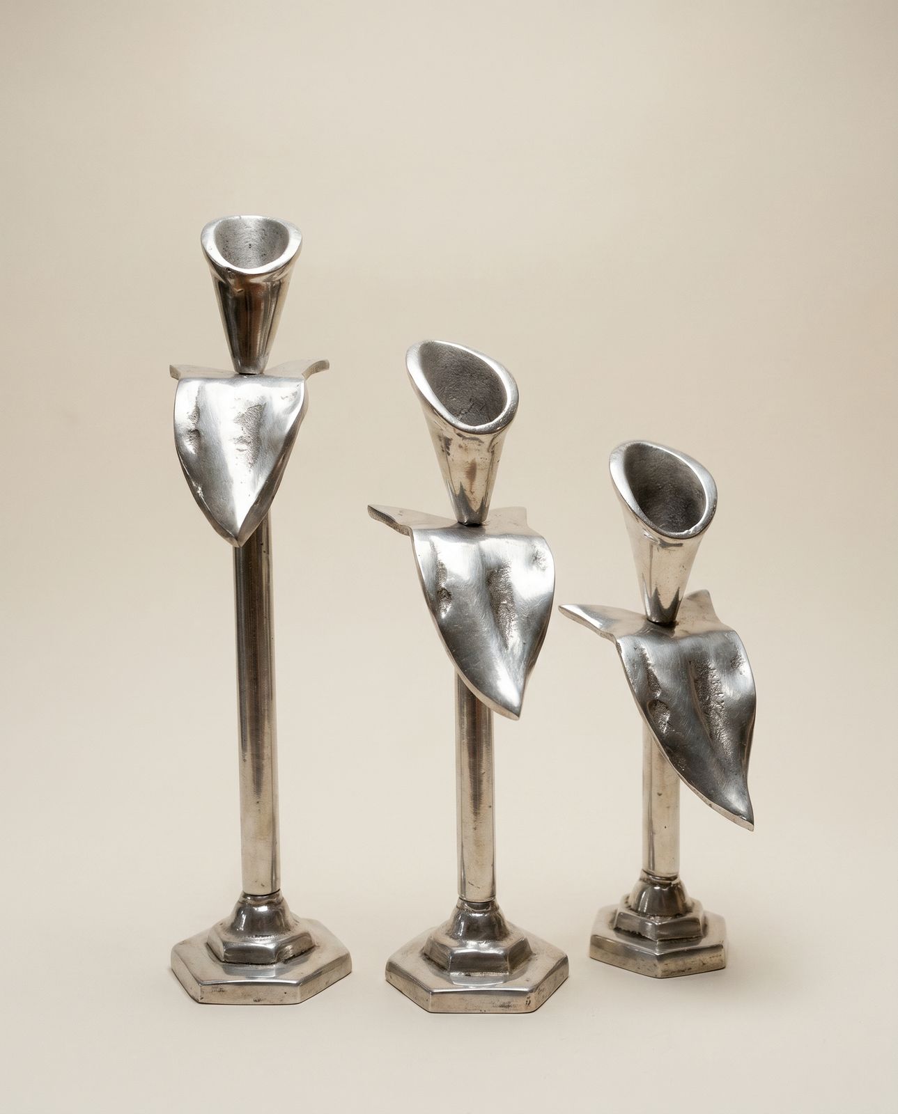 Vintage Graduated Pewter Calla Lily Candleholders – Set of 3