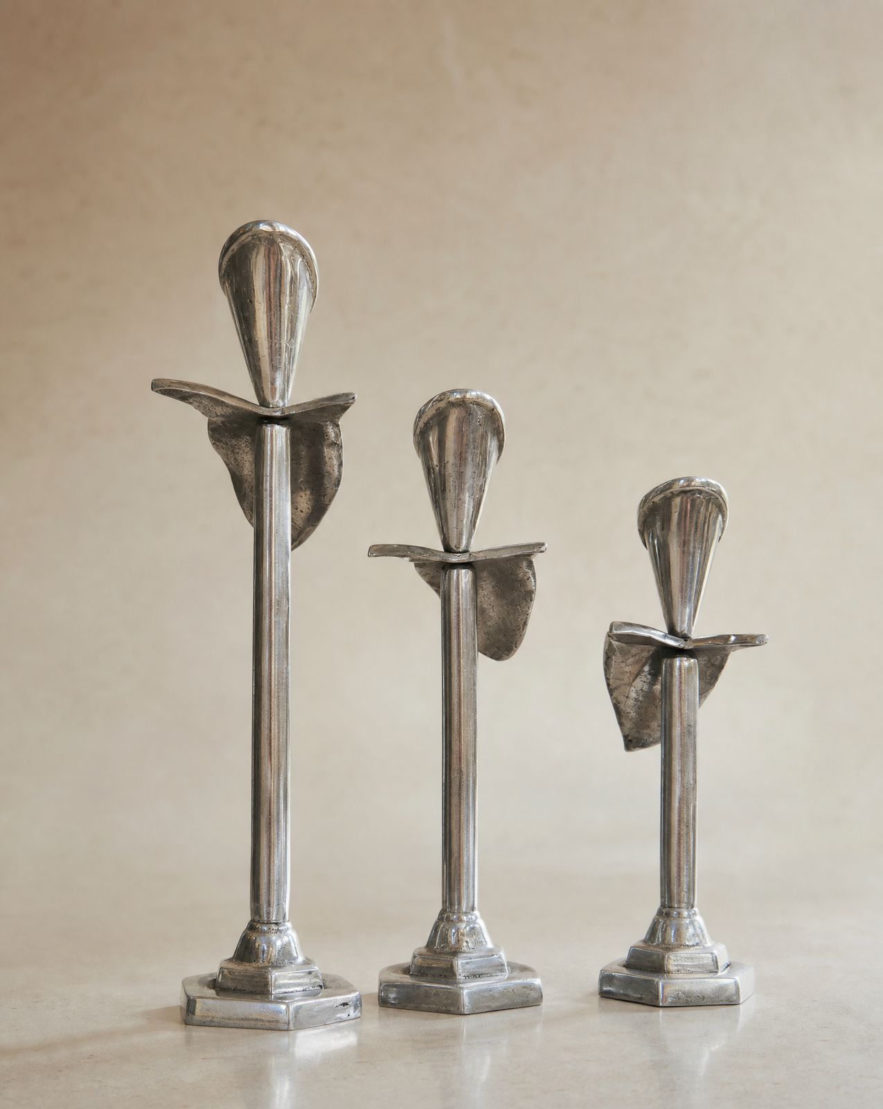 Vintage Graduated Pewter Calla Lily Candleholders – Set of 3