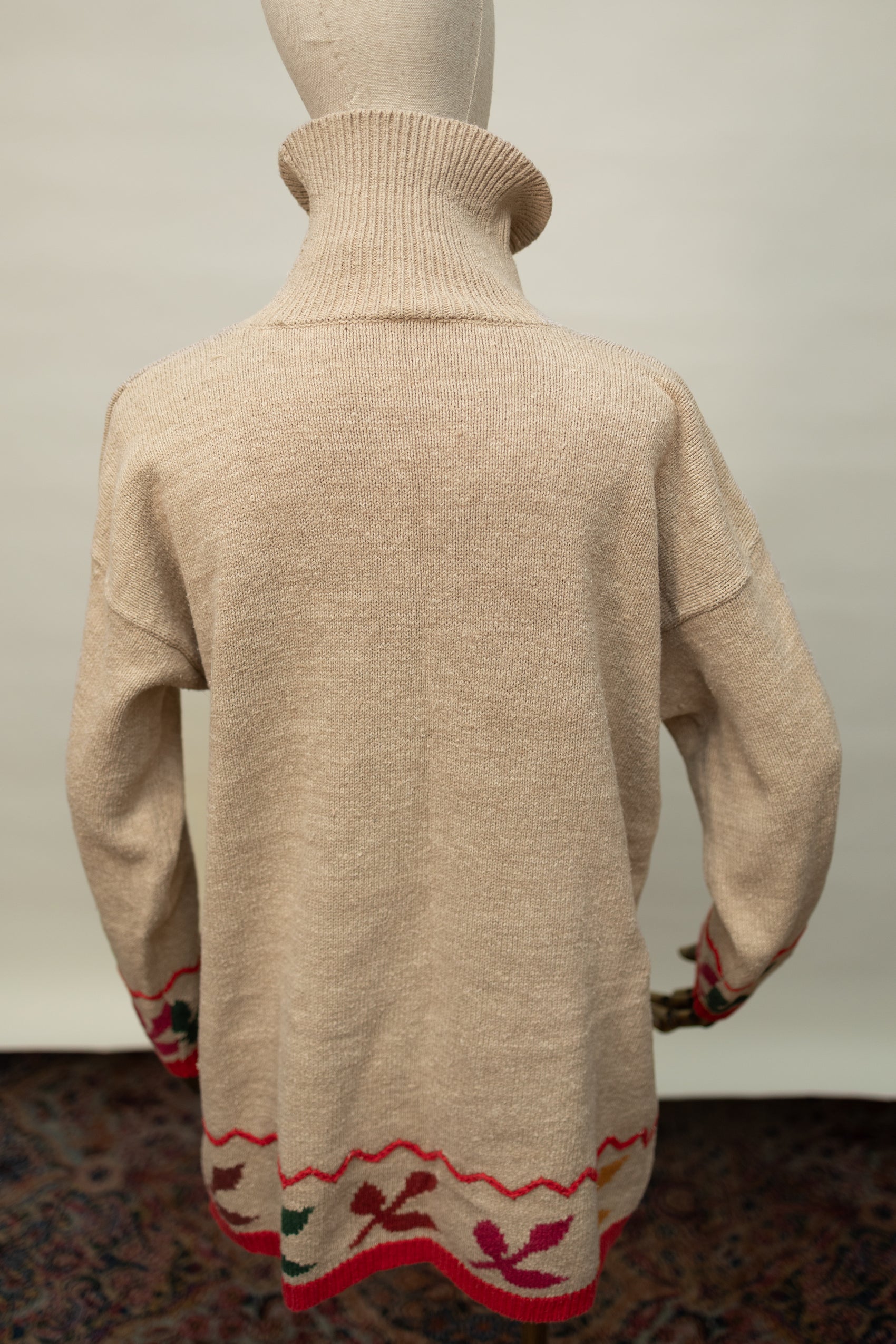 Vintage Leaf Pattern Turtleneck Sweater – 1980s Autumn Knit